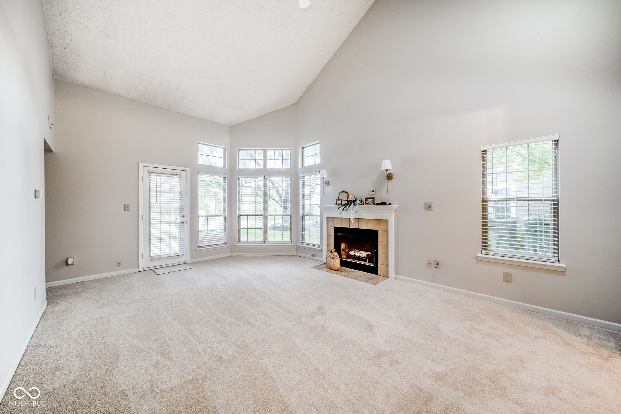 7432 Harbour Isle