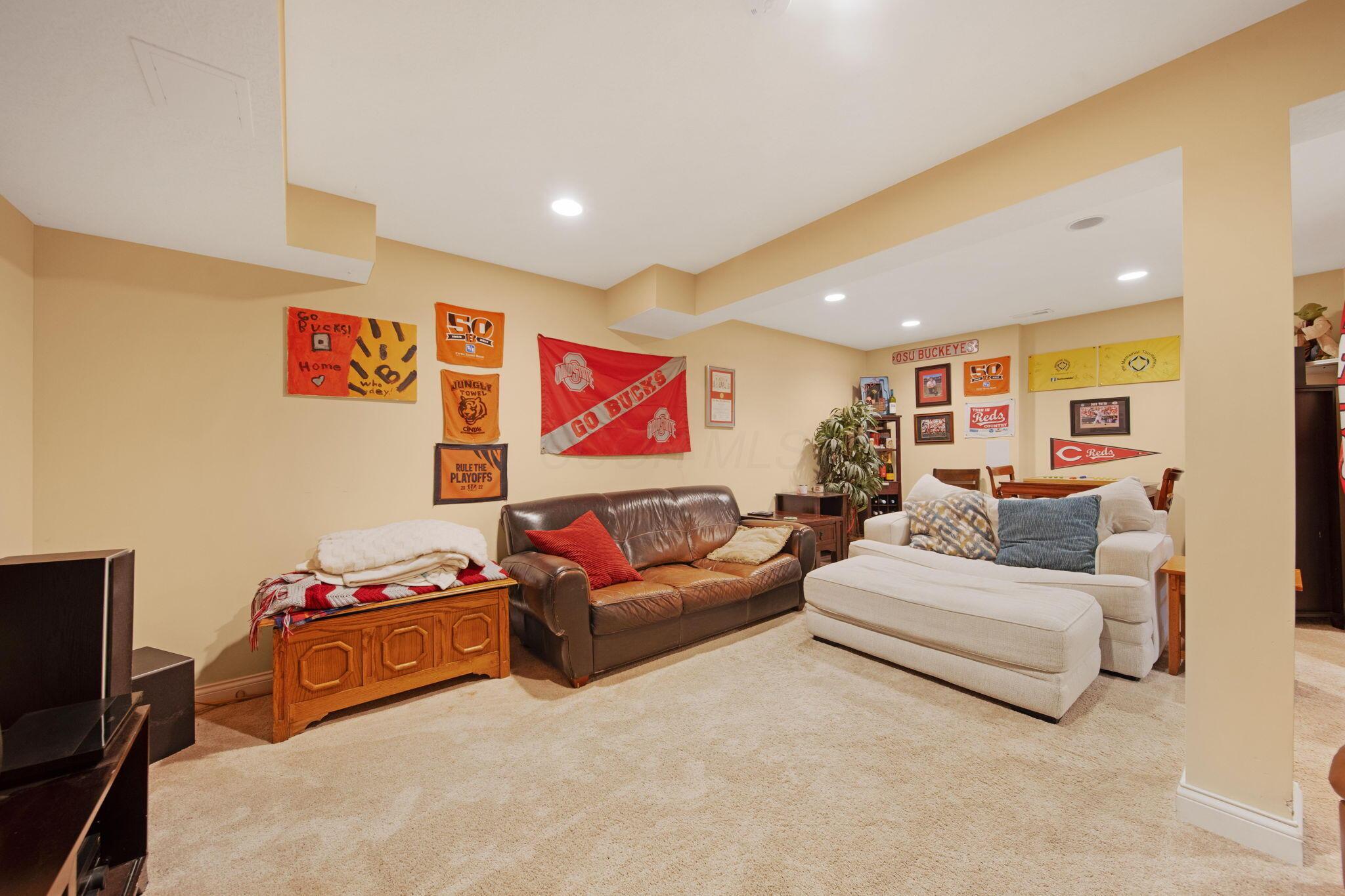 3929 Meadow Knoll Road