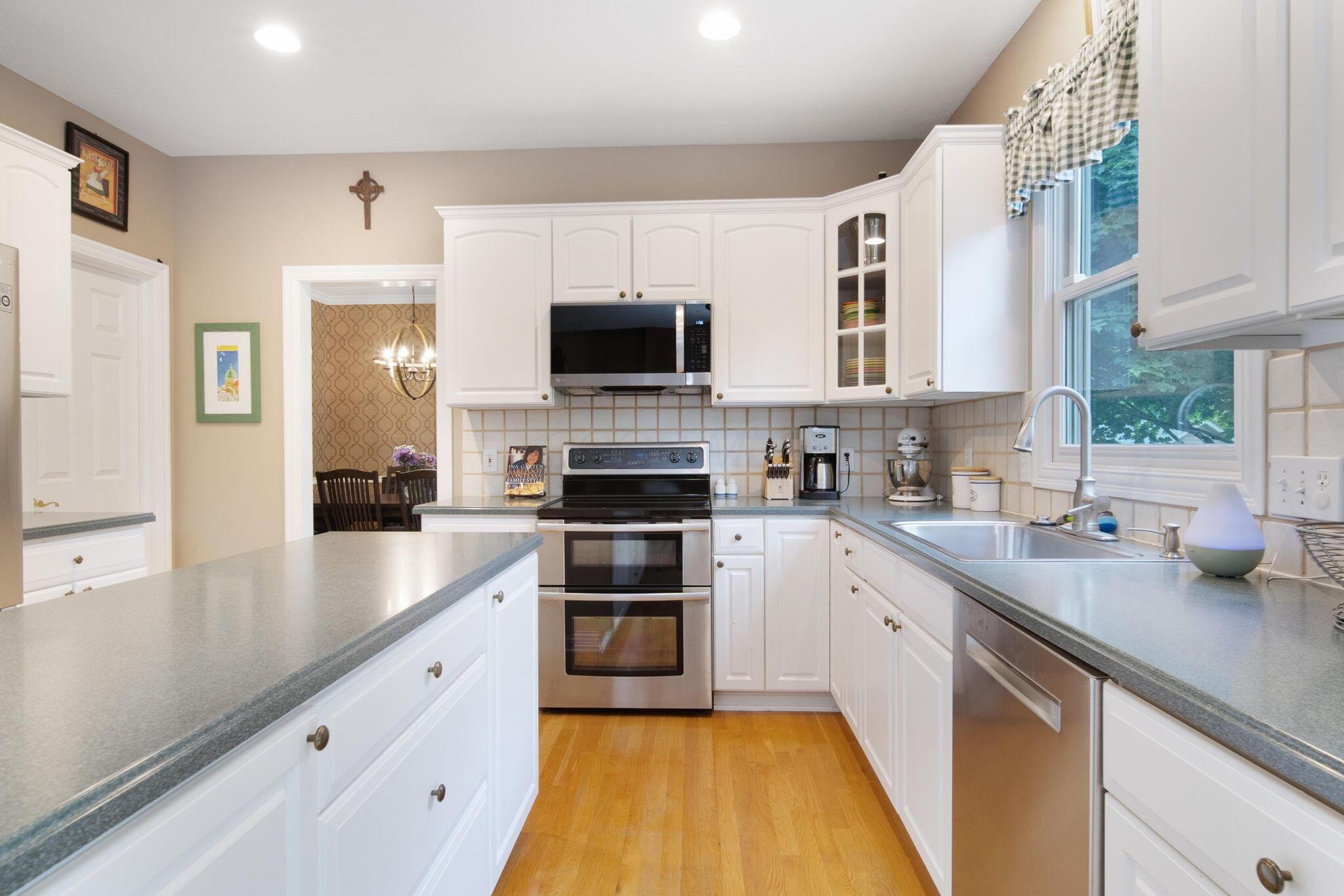 3929 Meadow Knoll Road