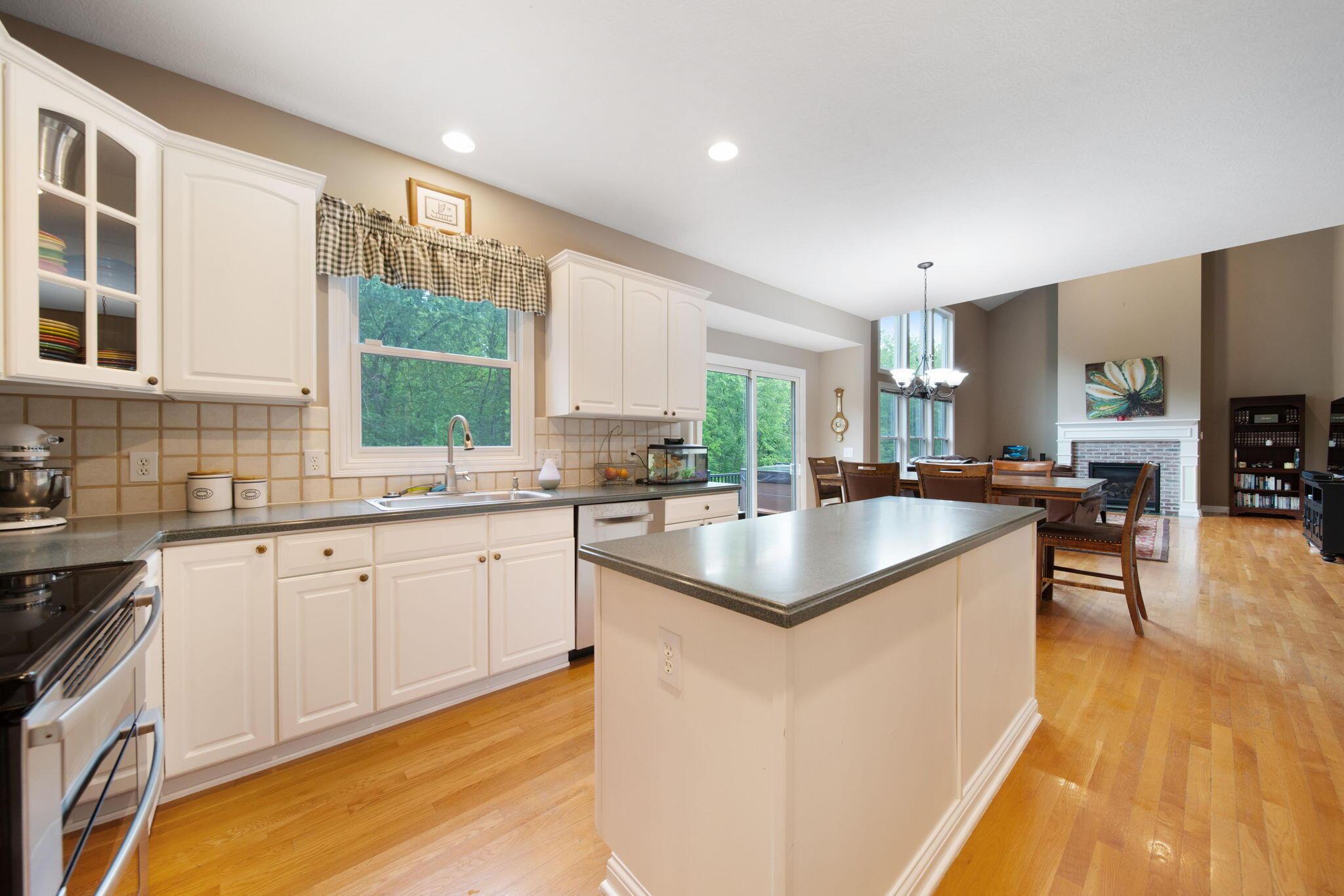 3929 Meadow Knoll Road