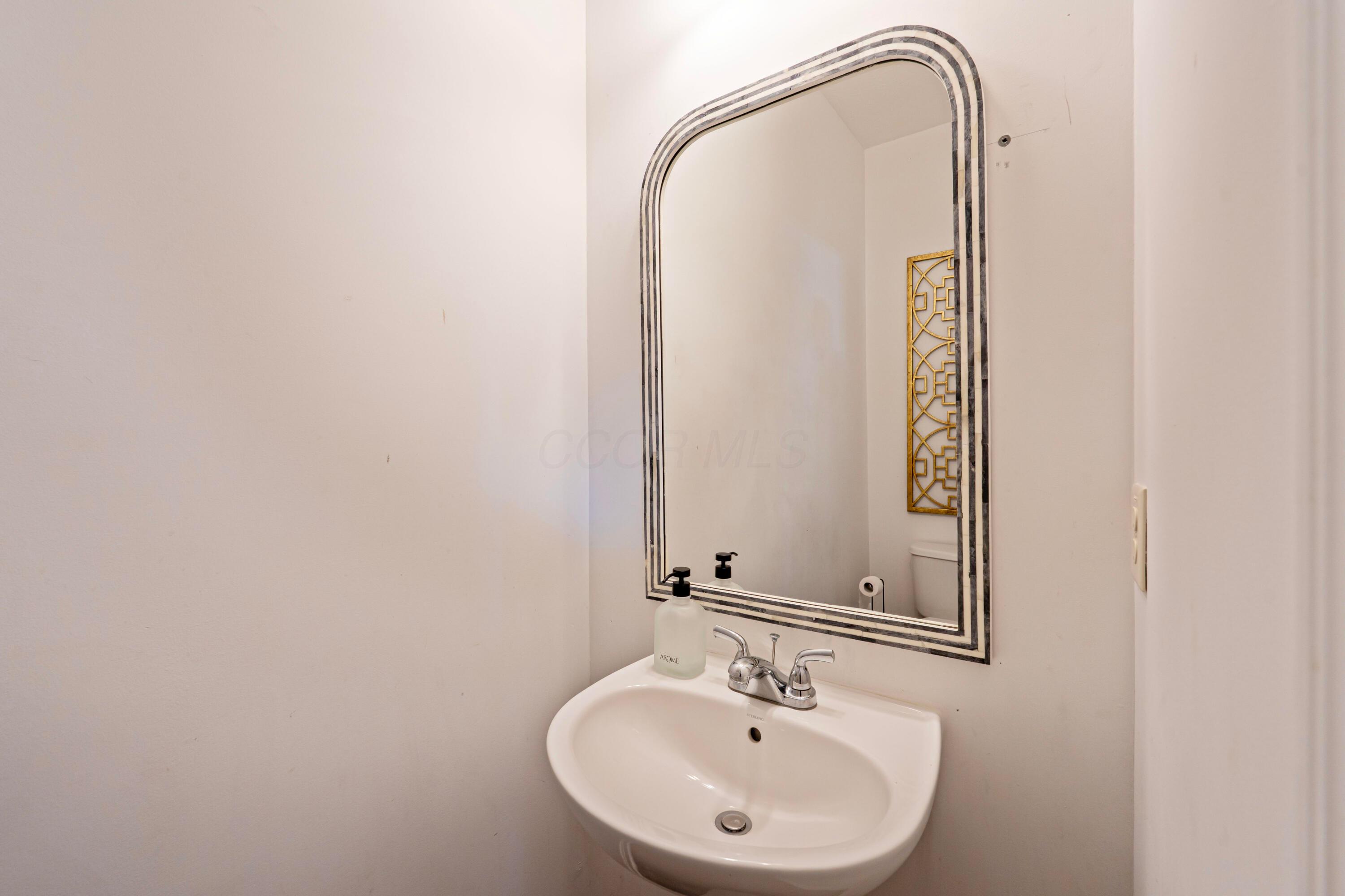 2942 Clark State Crossing