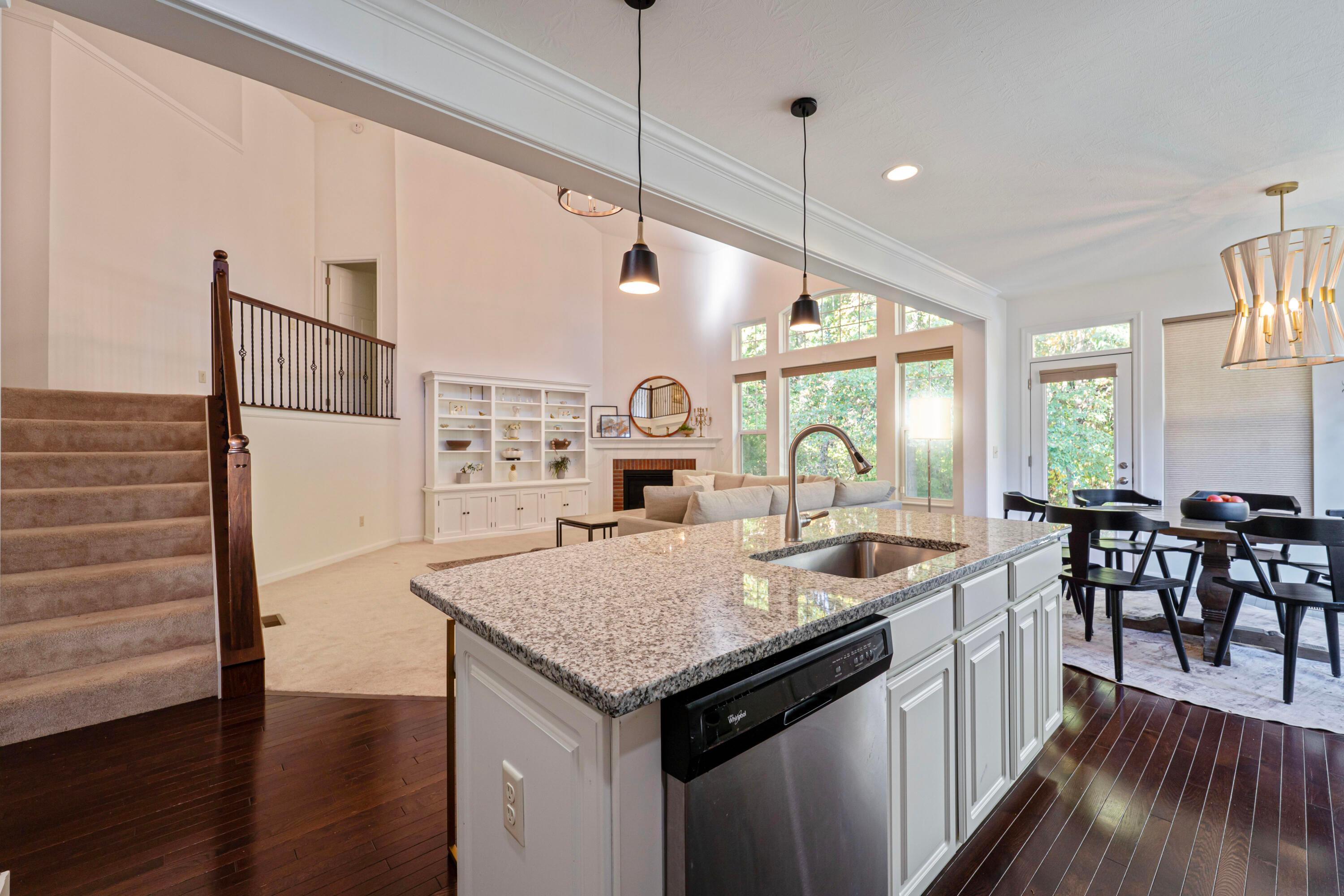 2942 Clark State Crossing