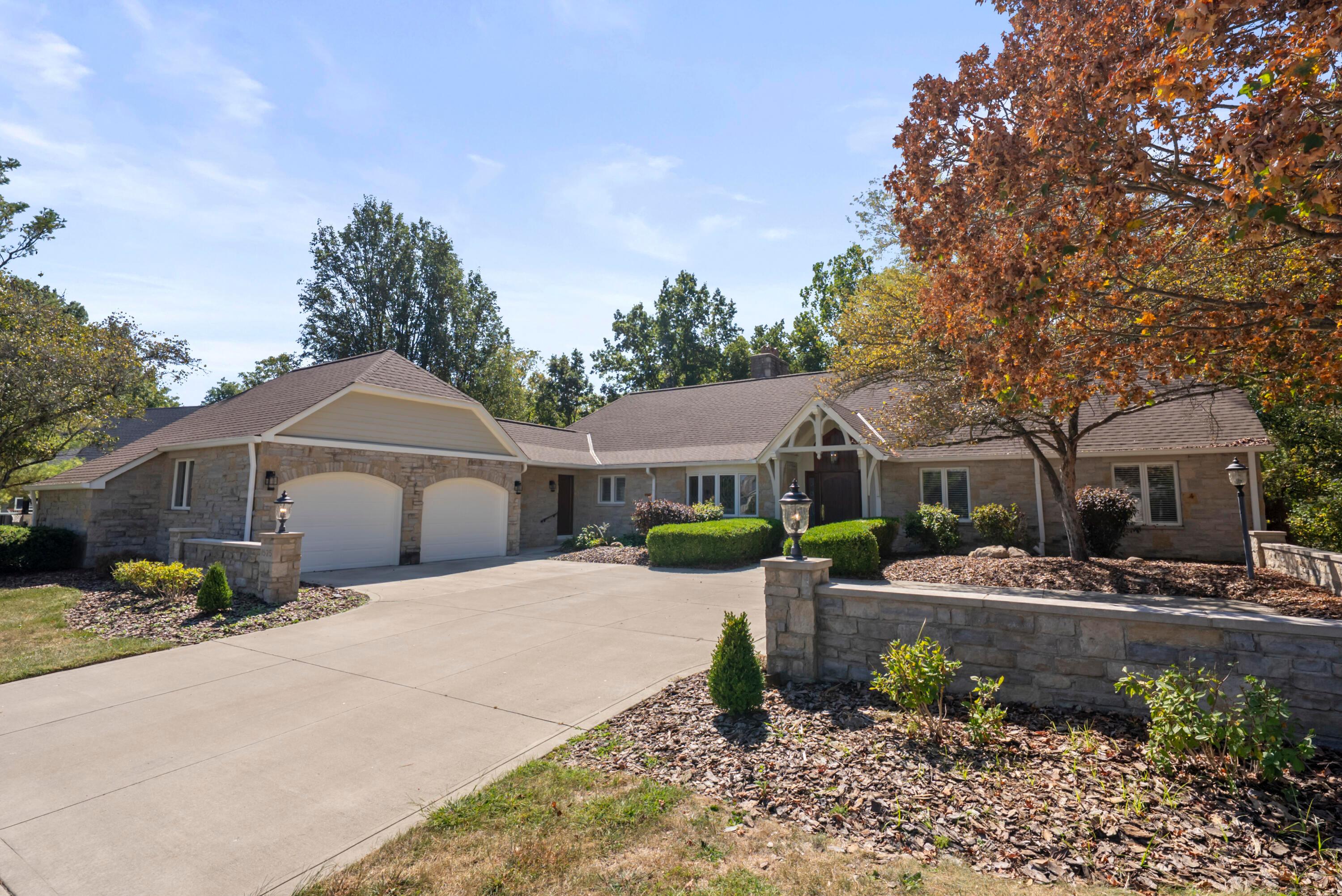 1525 Picardae Court