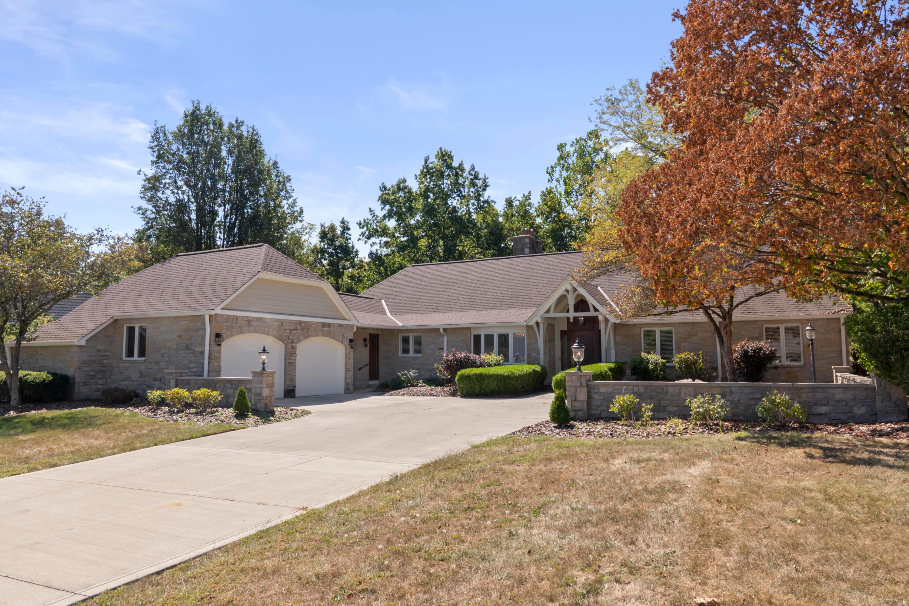 1525 Picardae Court