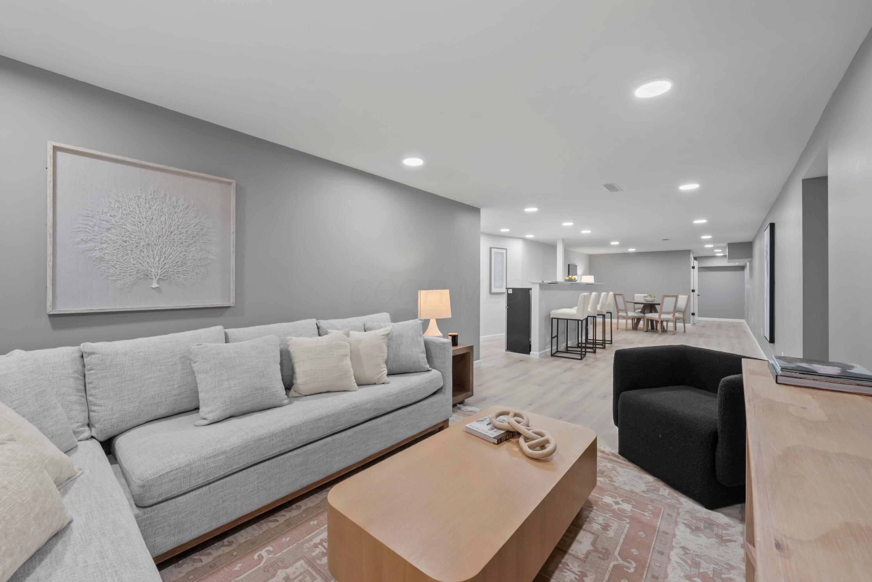 1525 Picardae Court