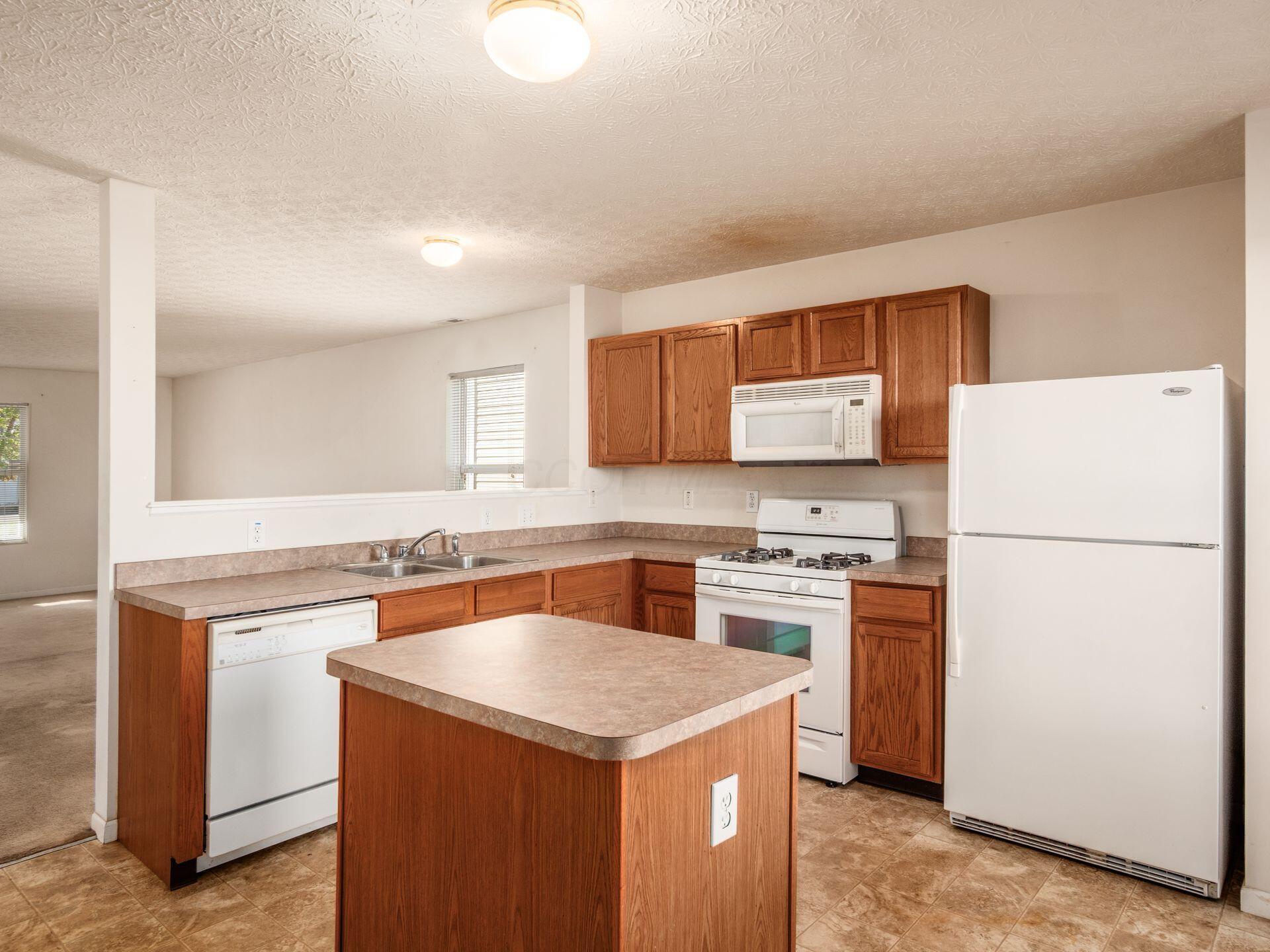 8140 Royal Elm Drive