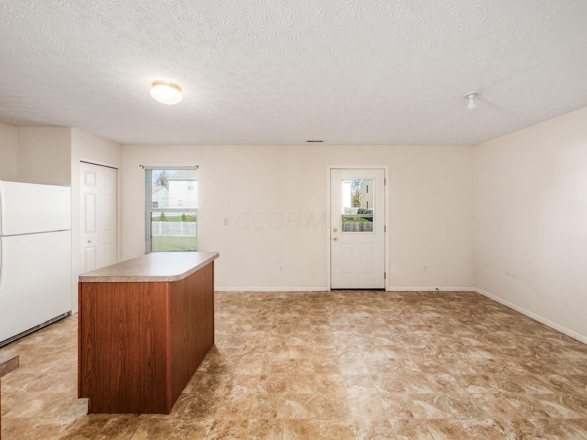 8140 Royal Elm Drive