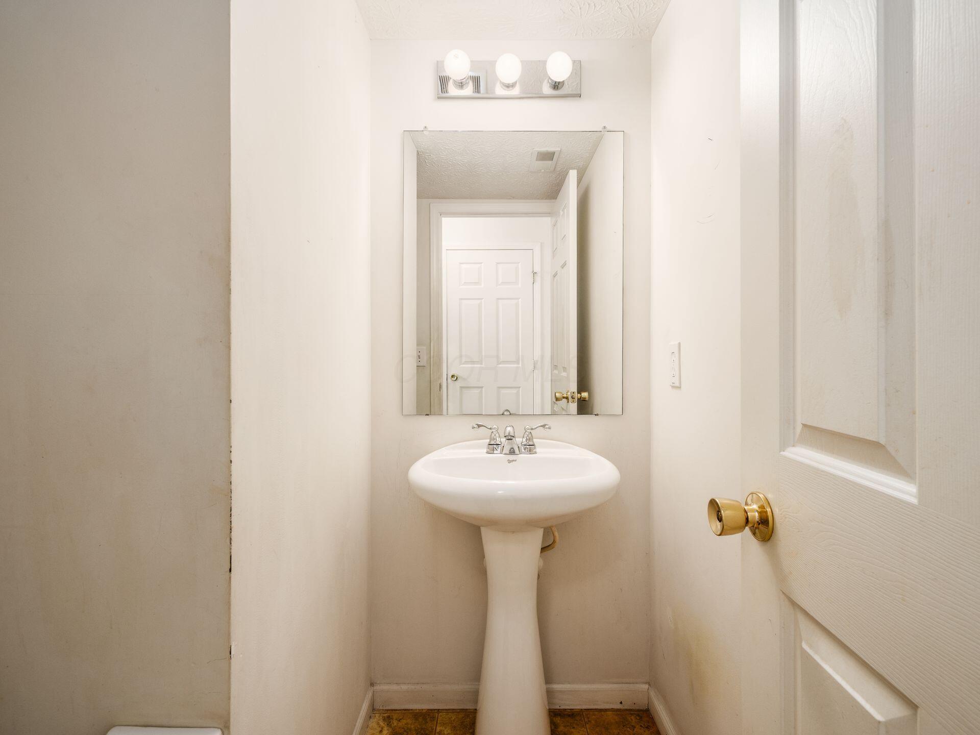 8140 Royal Elm Drive