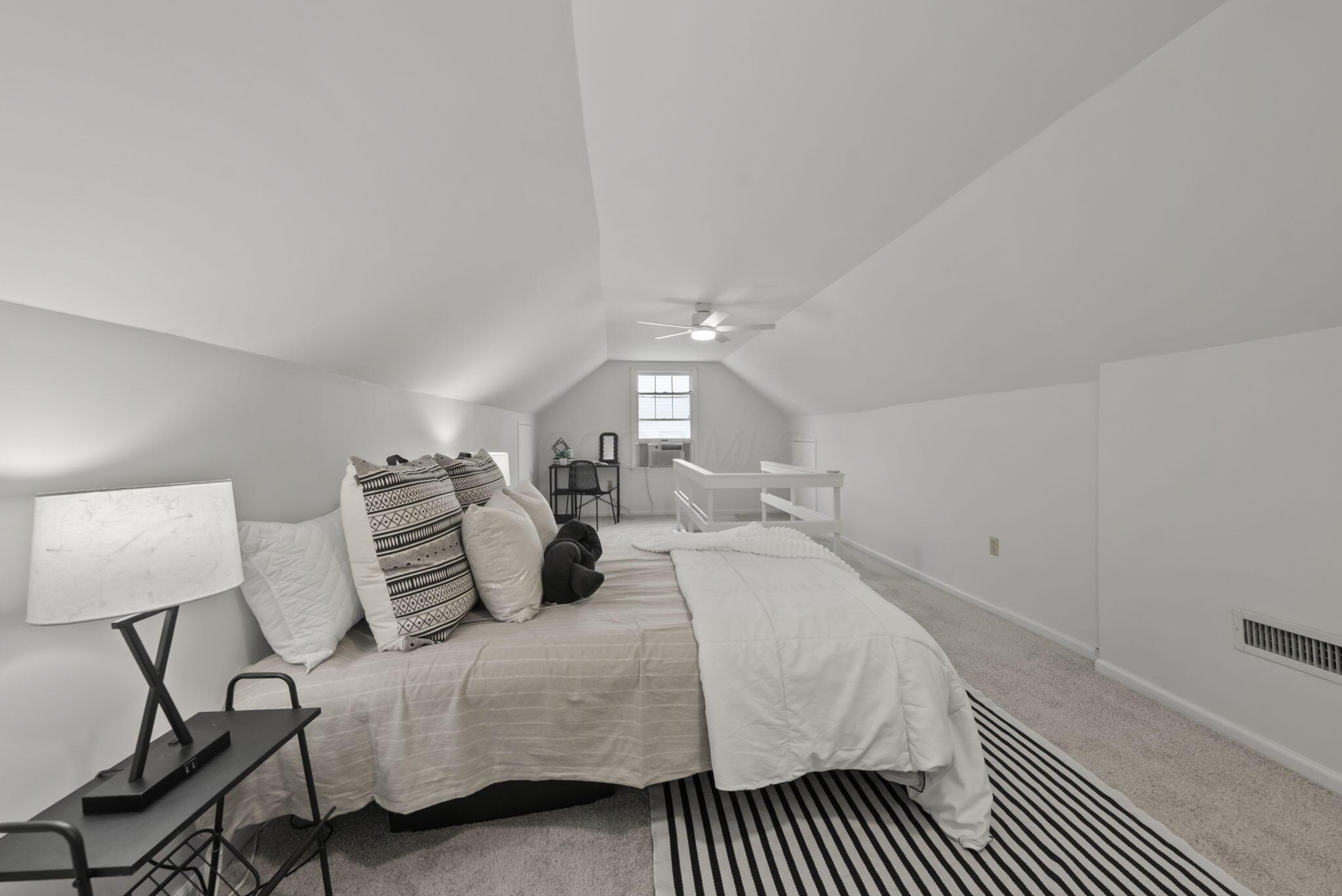 105 W Lincoln Avenue