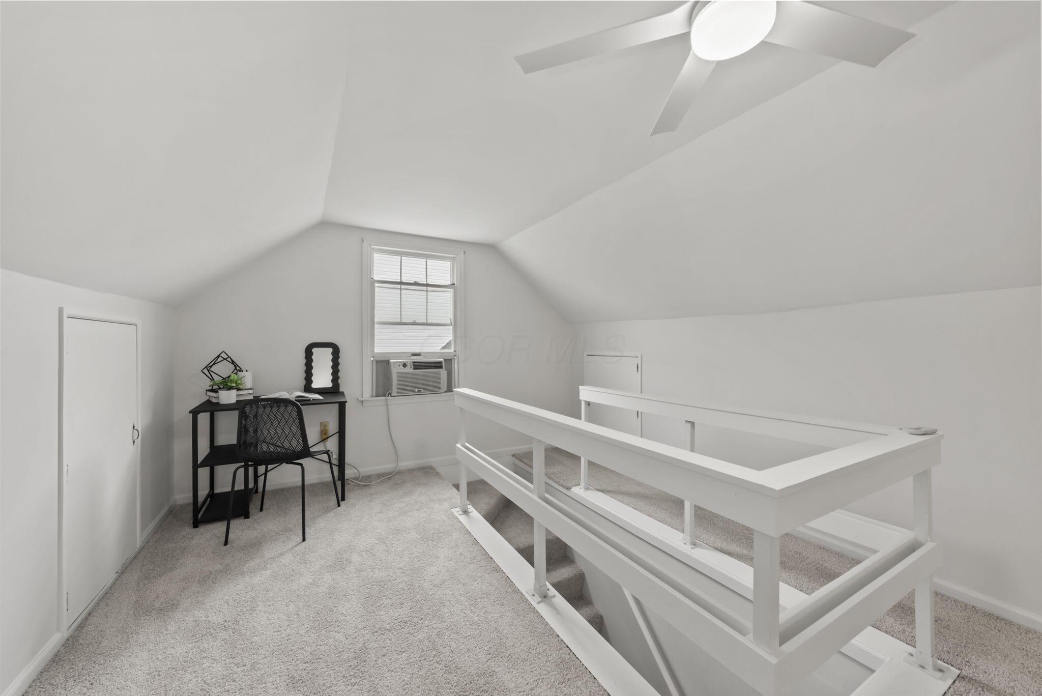 105 W Lincoln Avenue