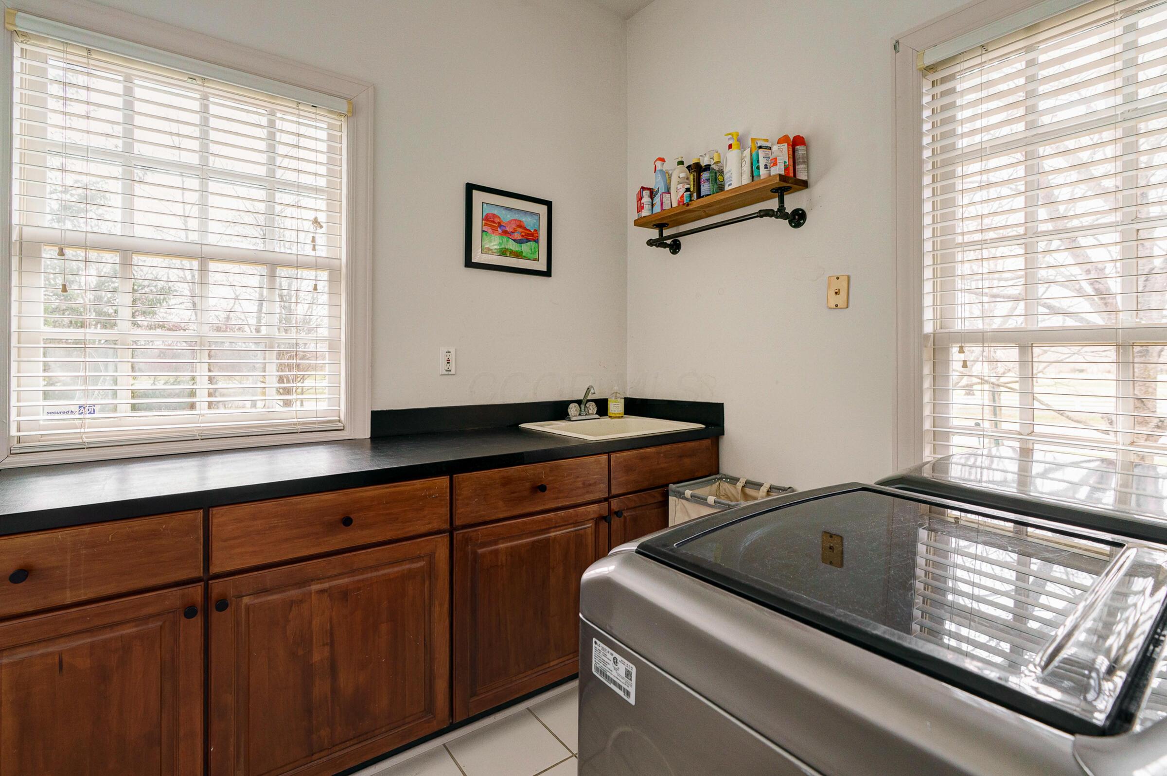 6988 Greensward Road