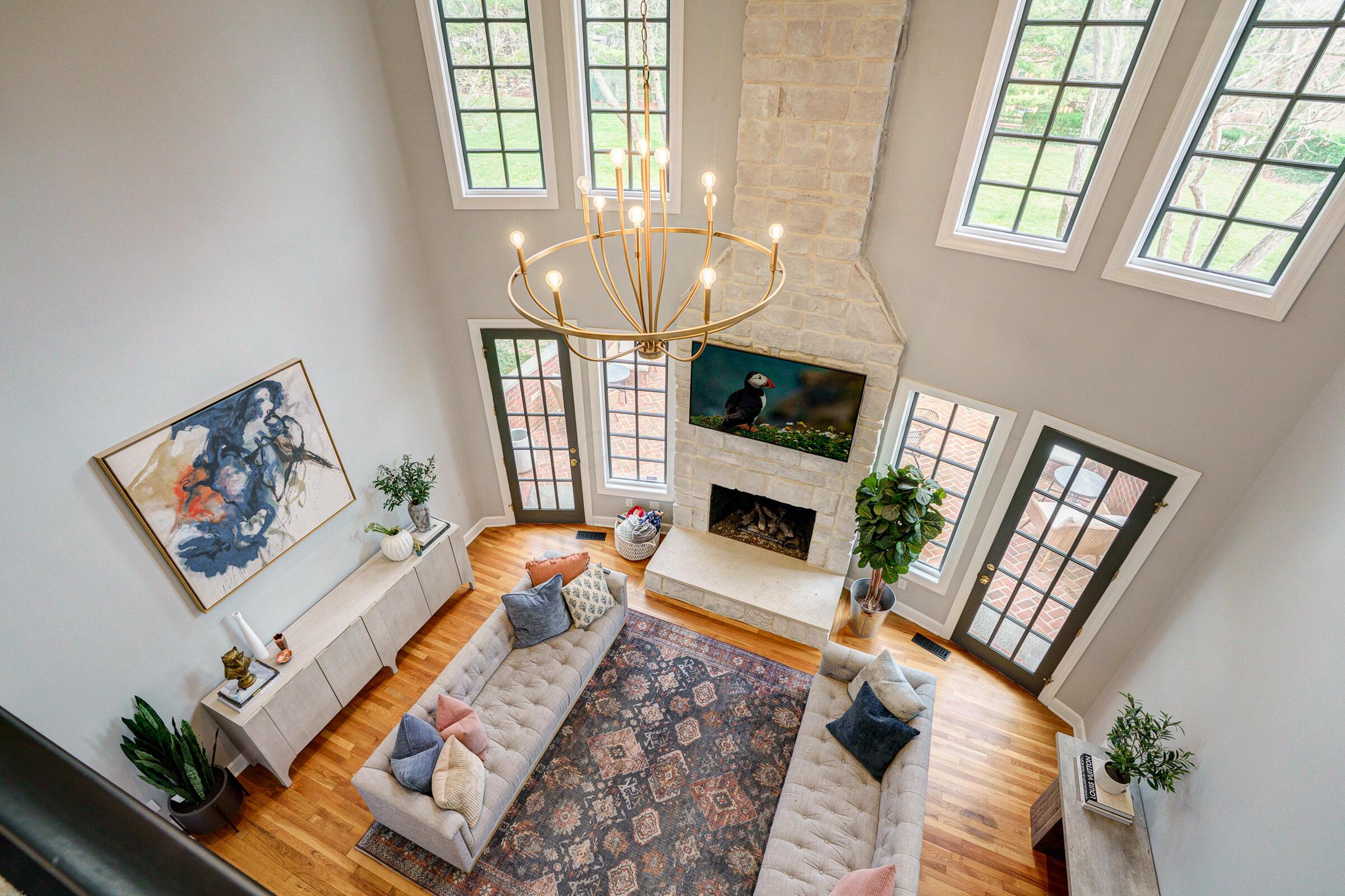 6988 Greensward Road