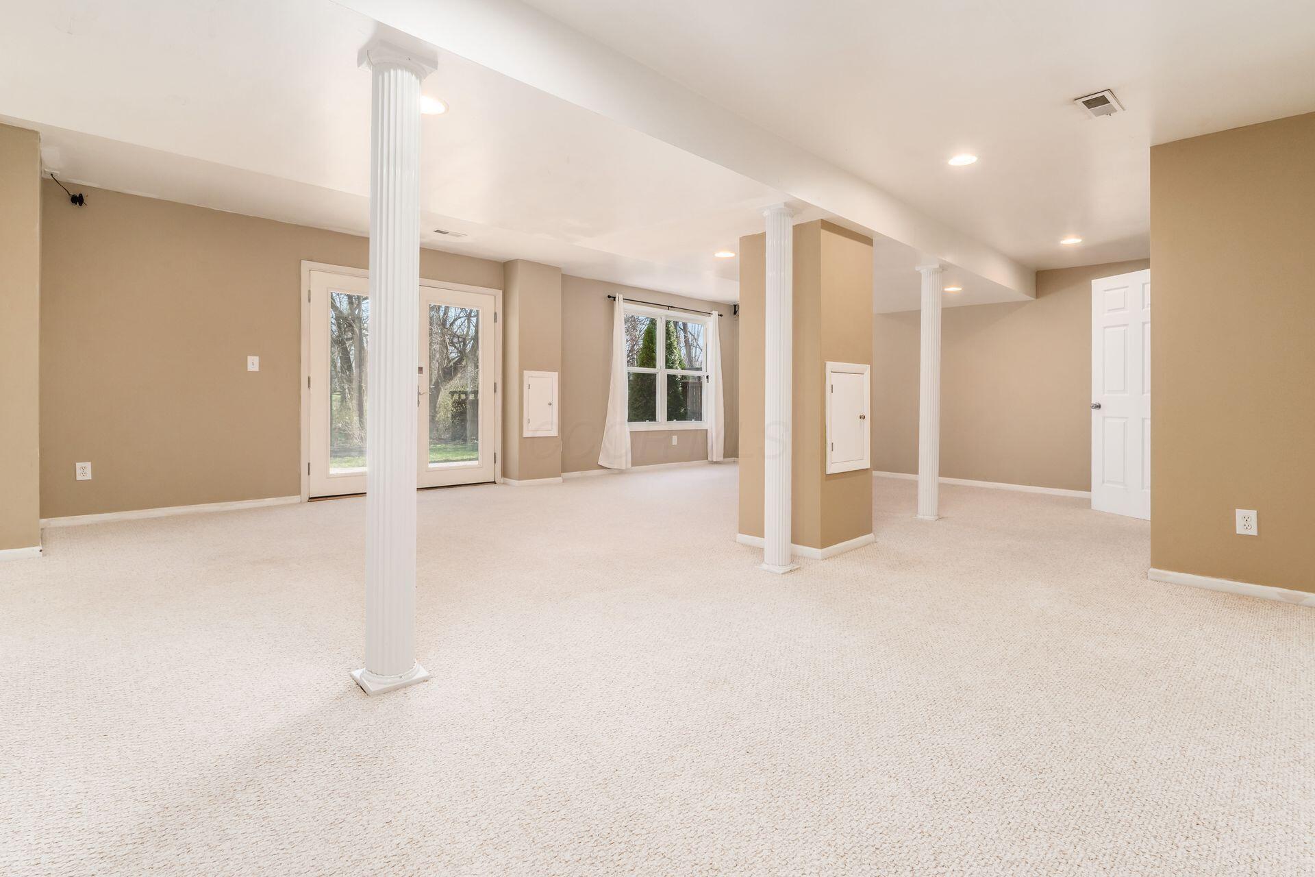 12316 Thoroughbred Drive
