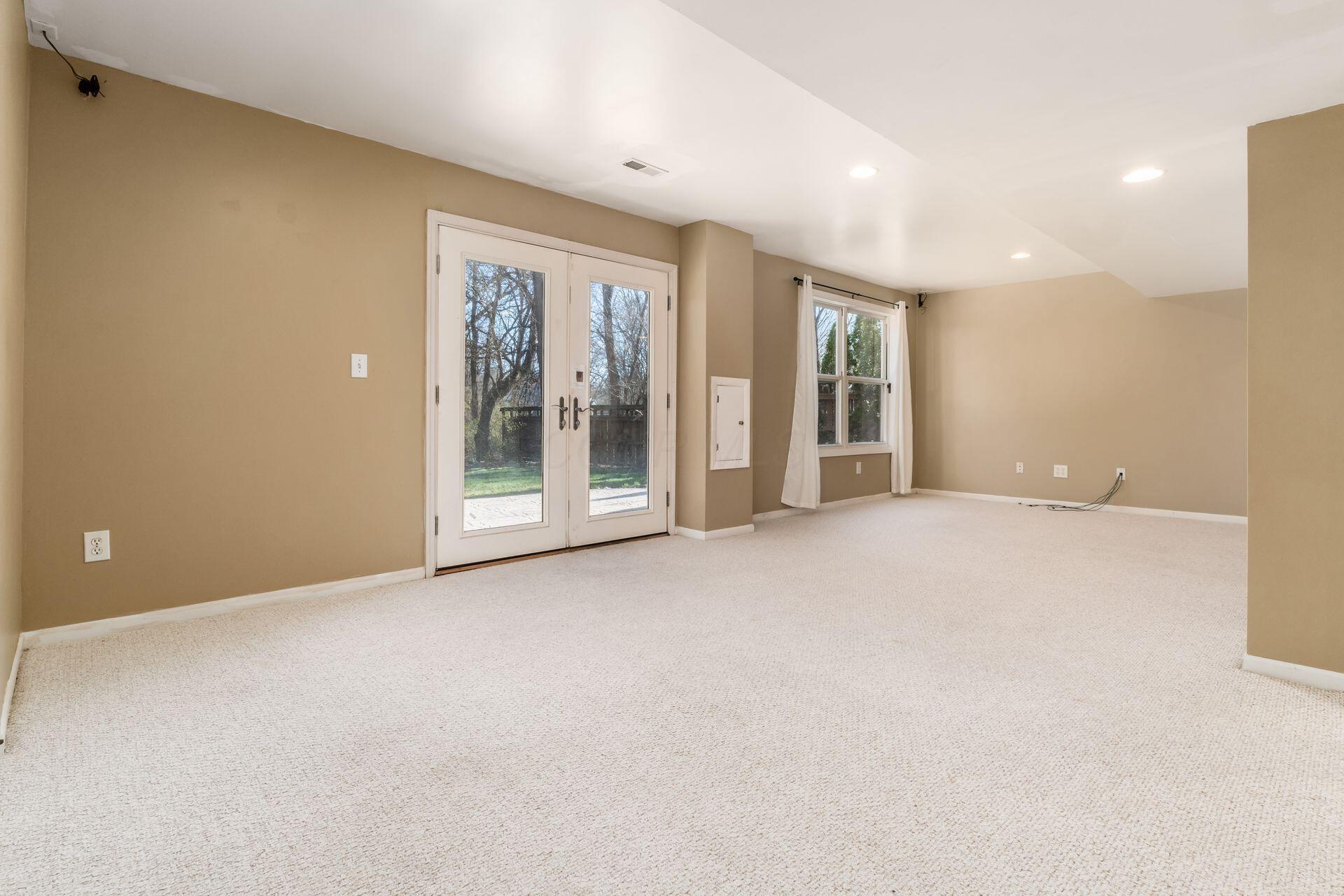 12316 Thoroughbred Drive