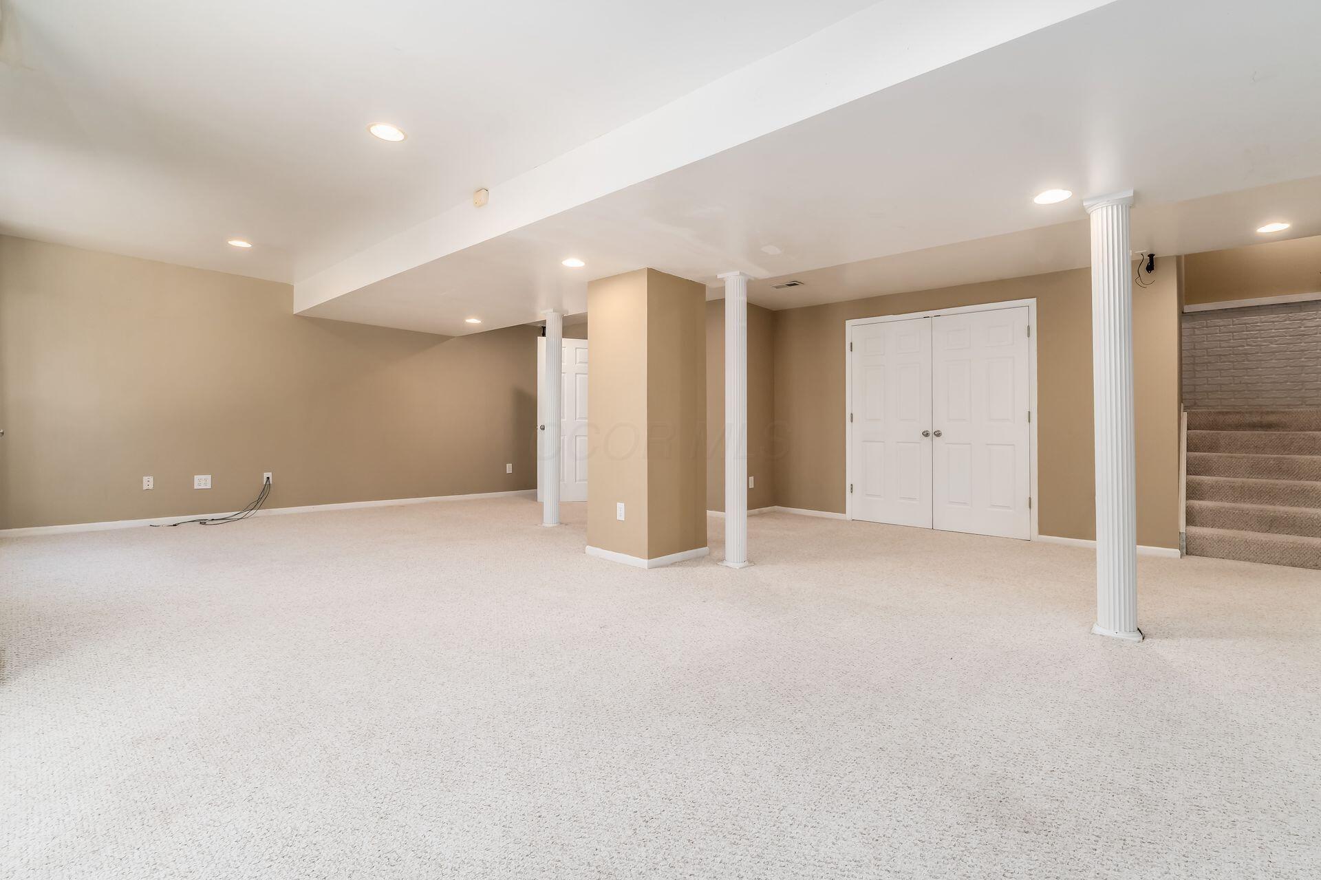 12316 Thoroughbred Drive