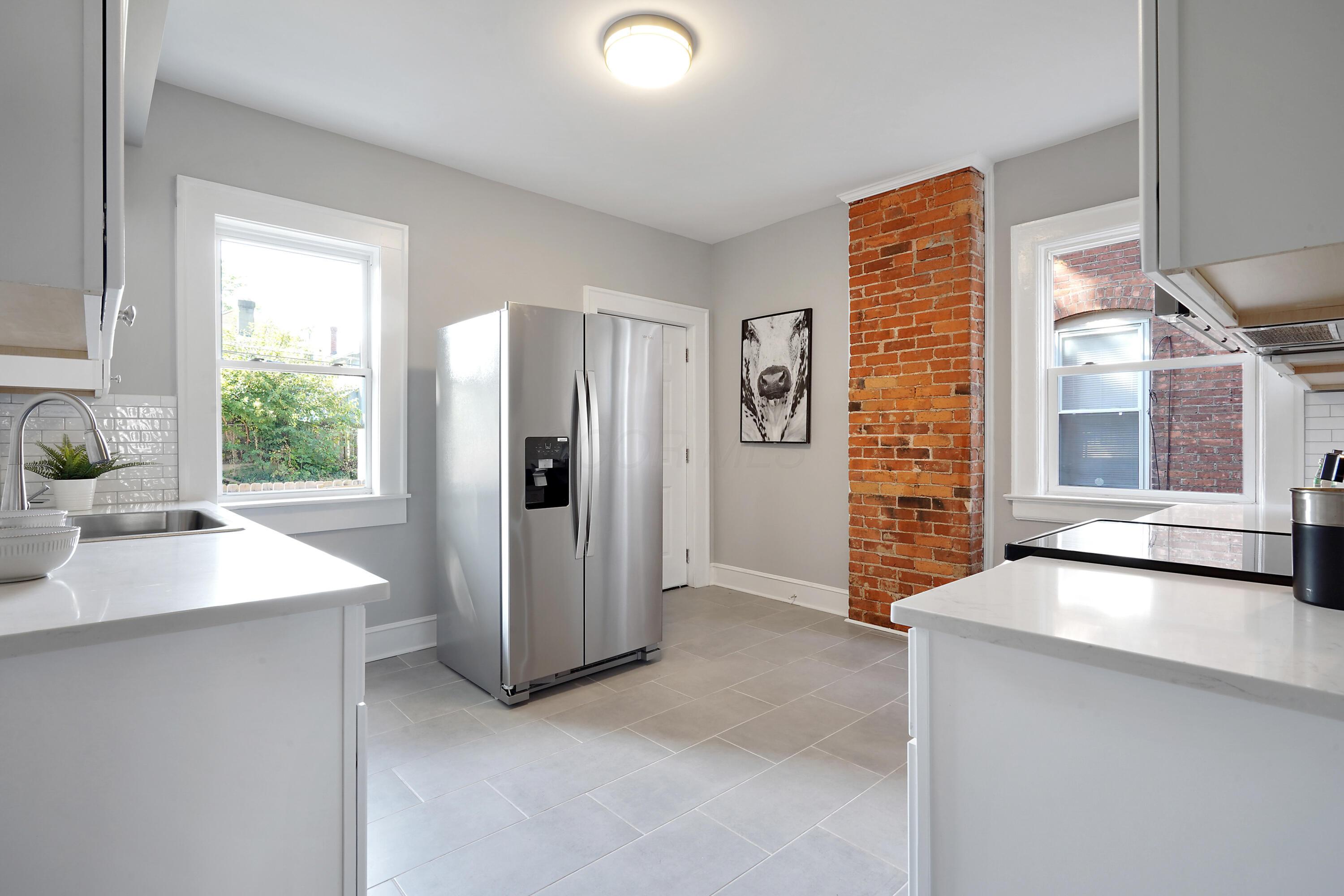 415-417 Morrison Avenue