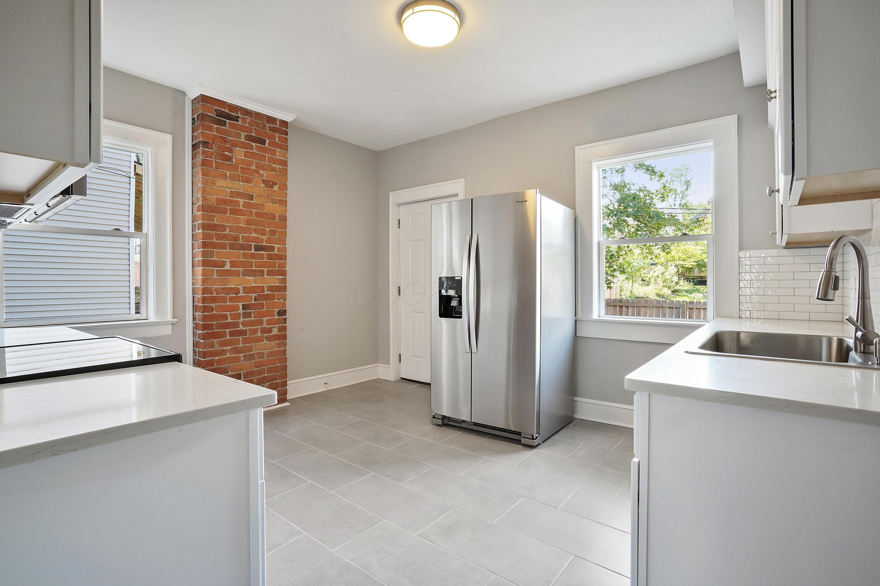 415-417 Morrison Avenue