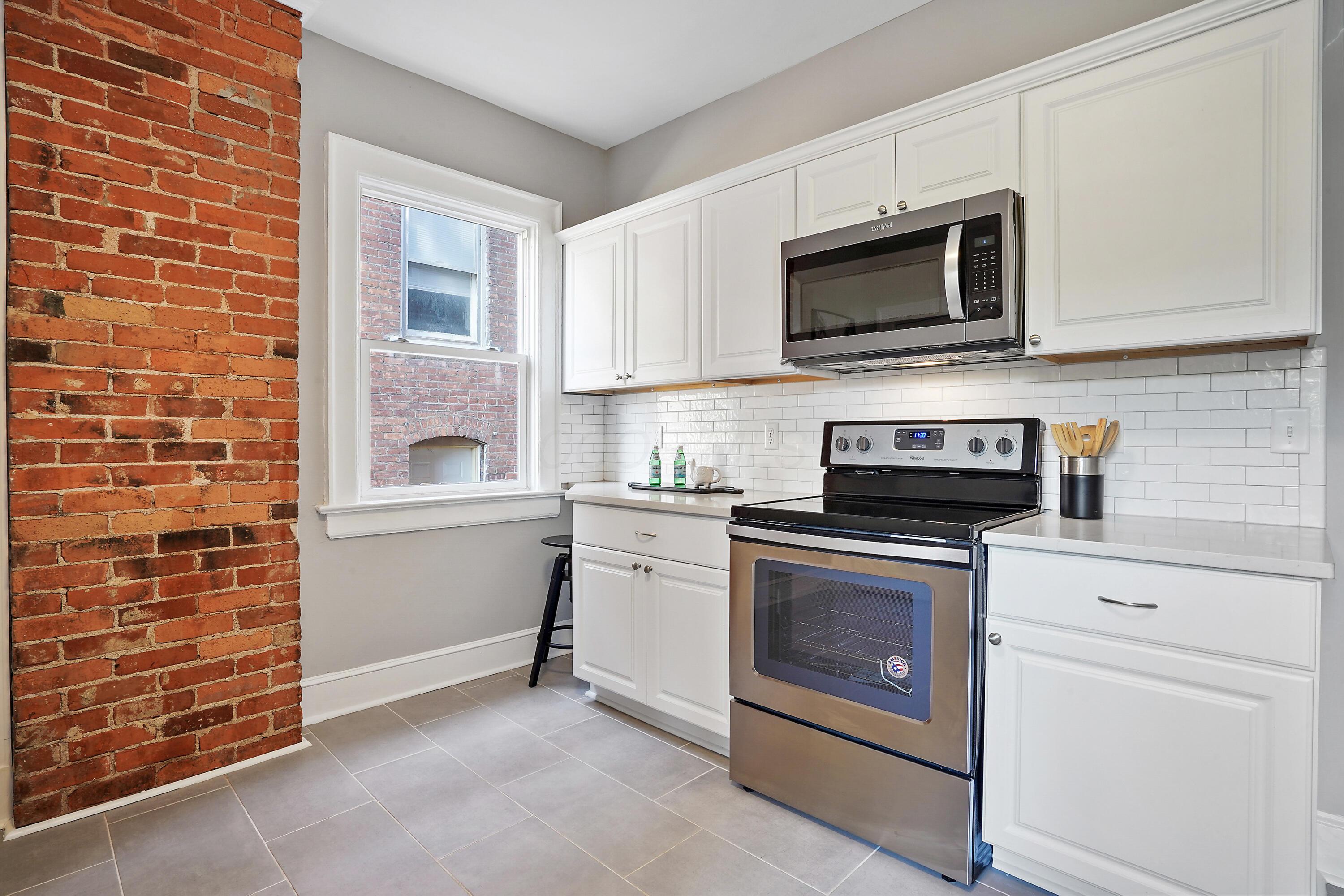 415-417 Morrison Avenue