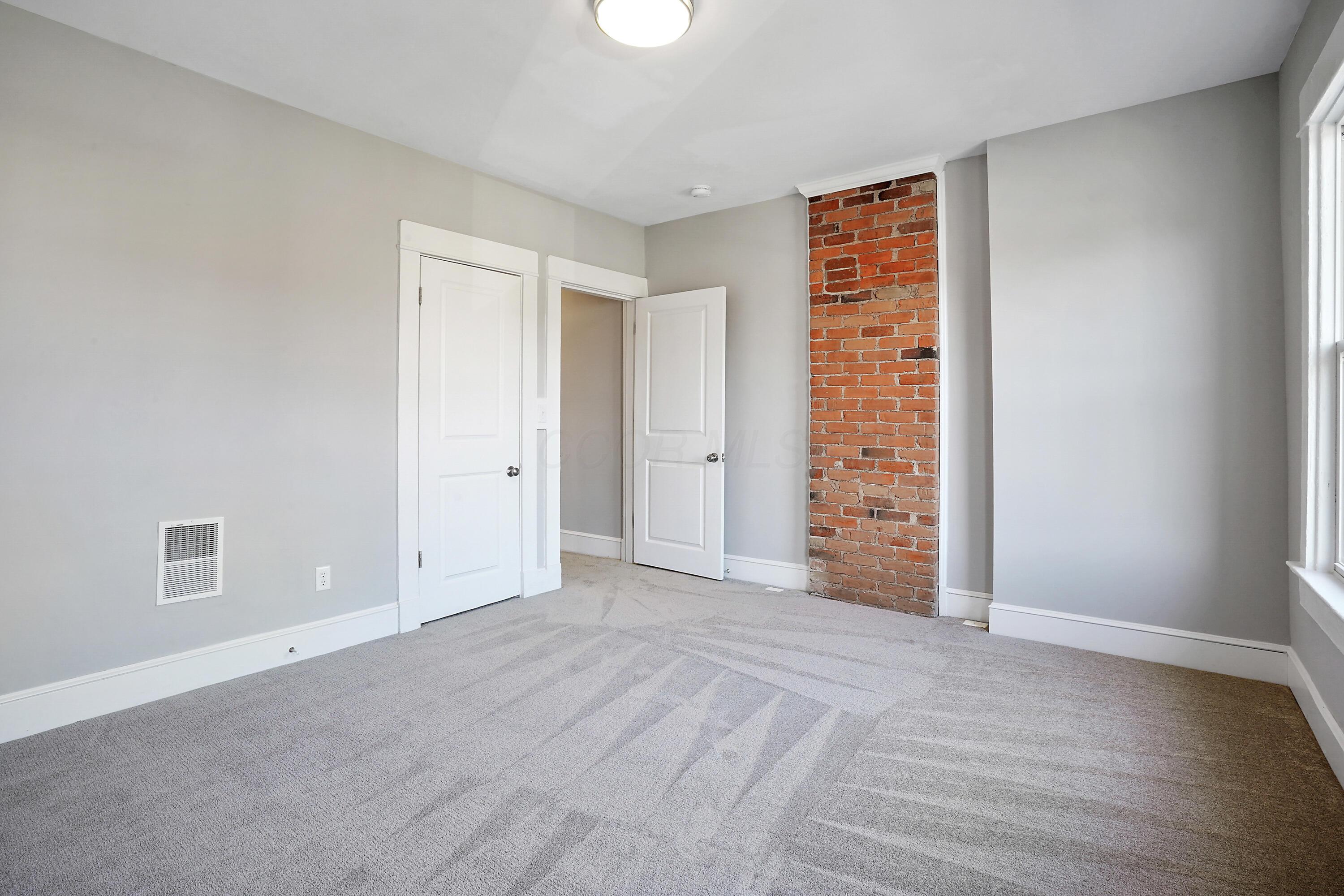 415-417 Morrison Avenue