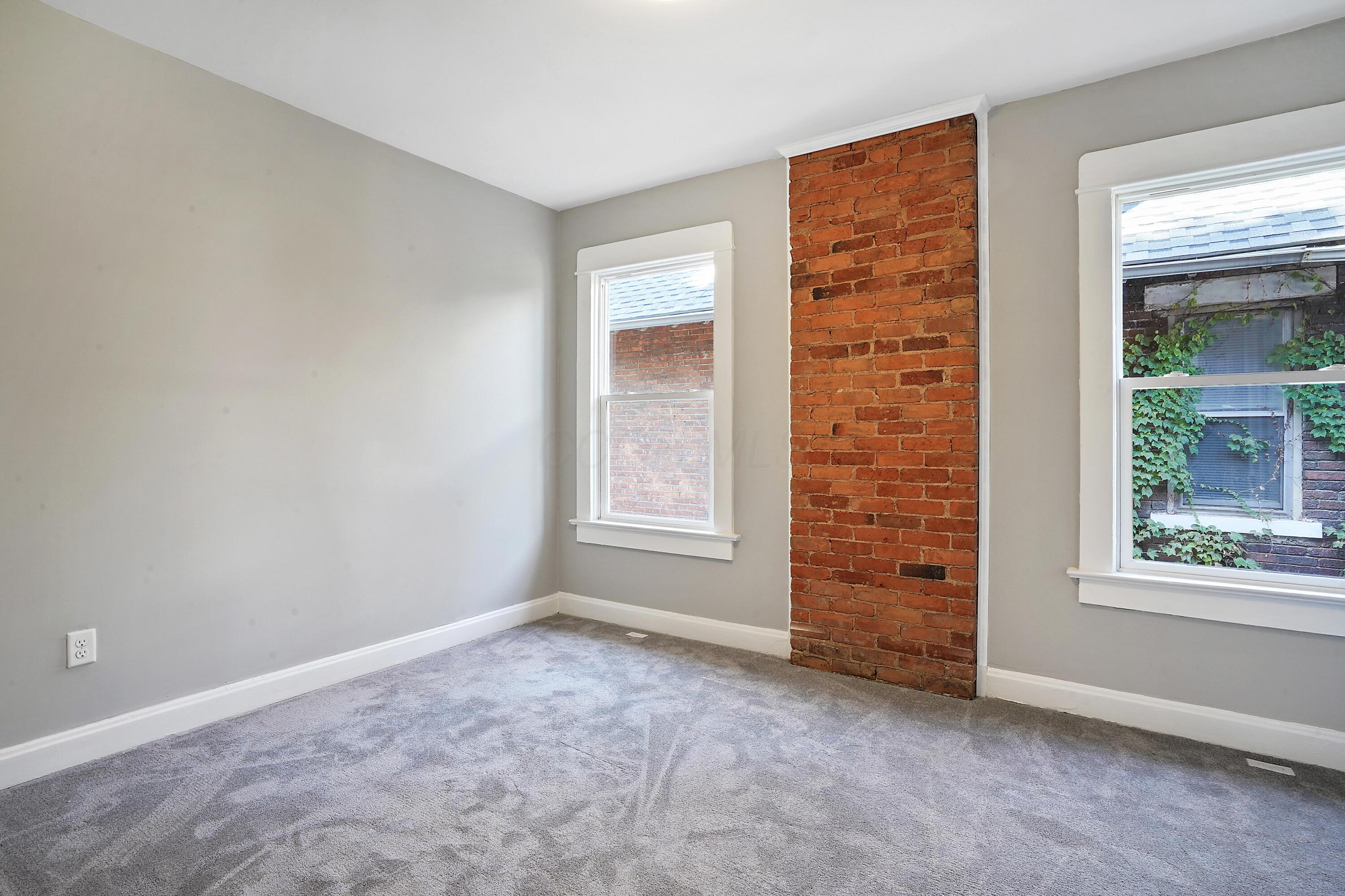 415-417 Morrison Avenue