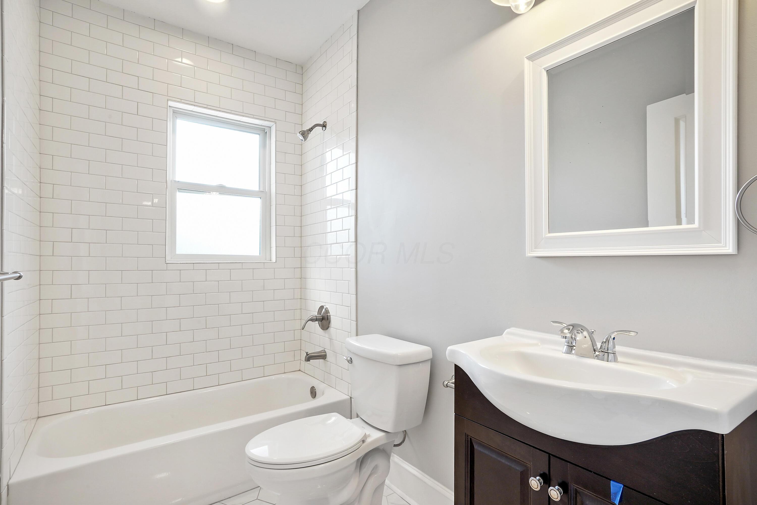 415-417 Morrison Avenue