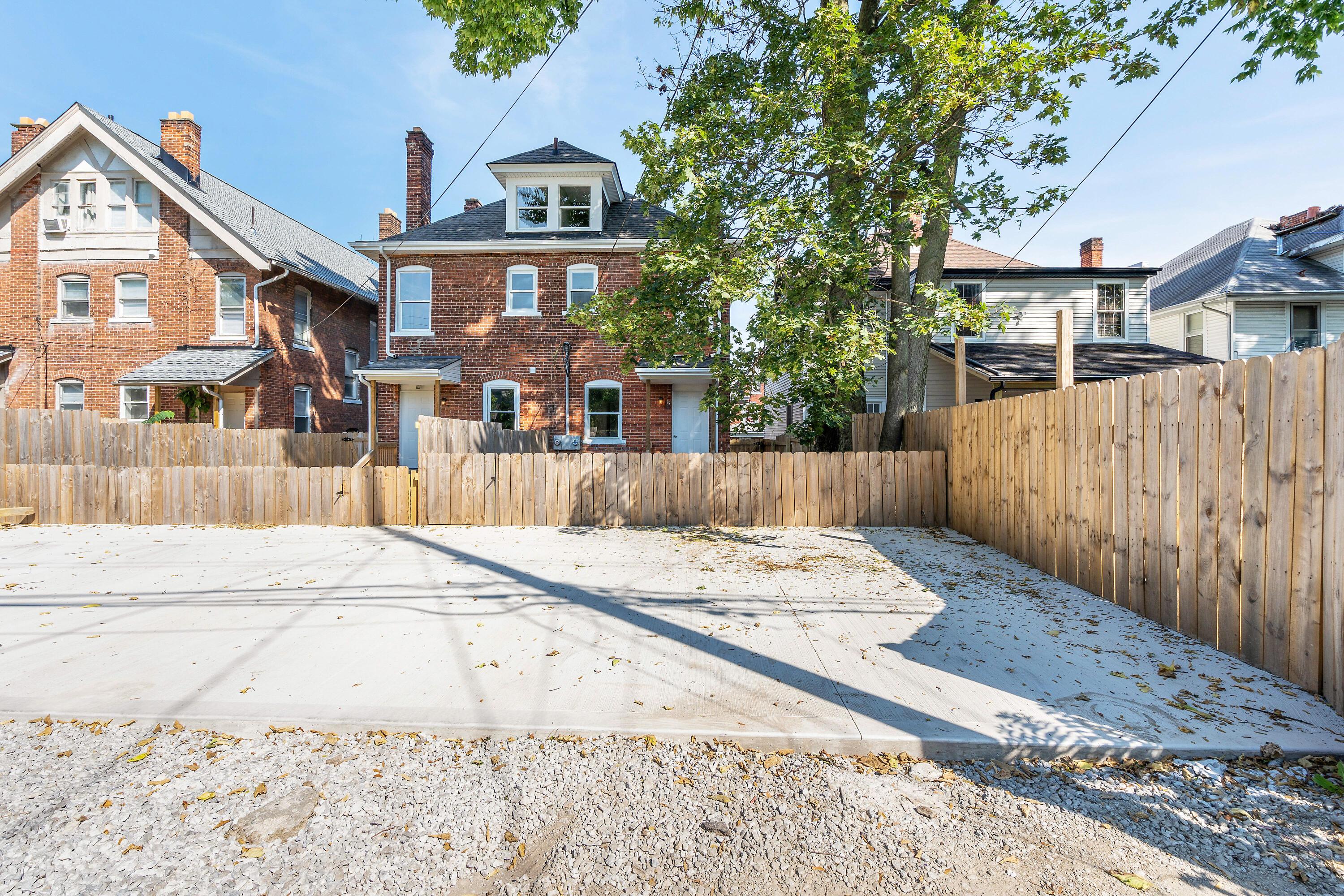 415-417 Morrison Avenue