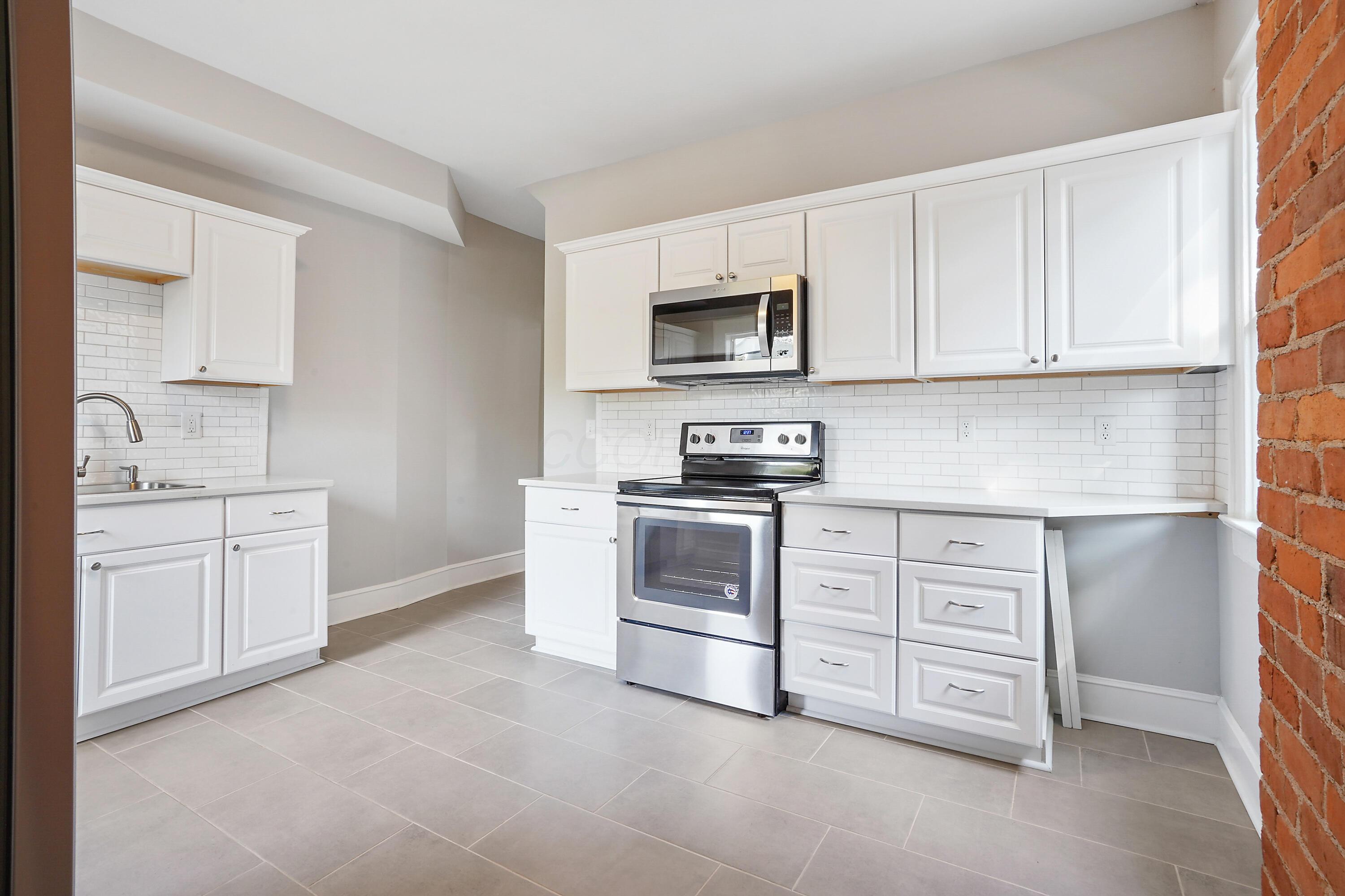 415-417 Morrison Avenue