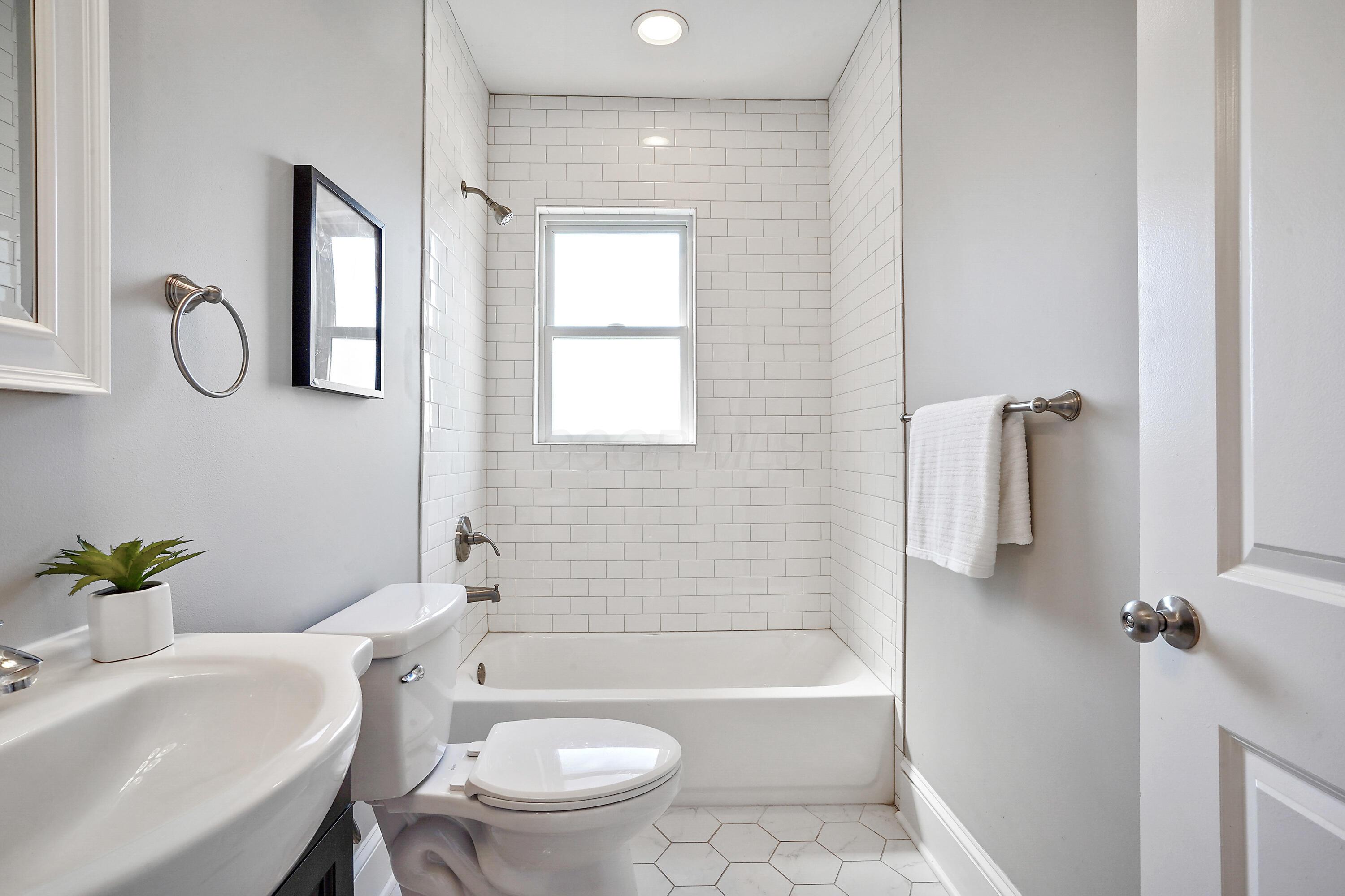 415-417 Morrison Avenue