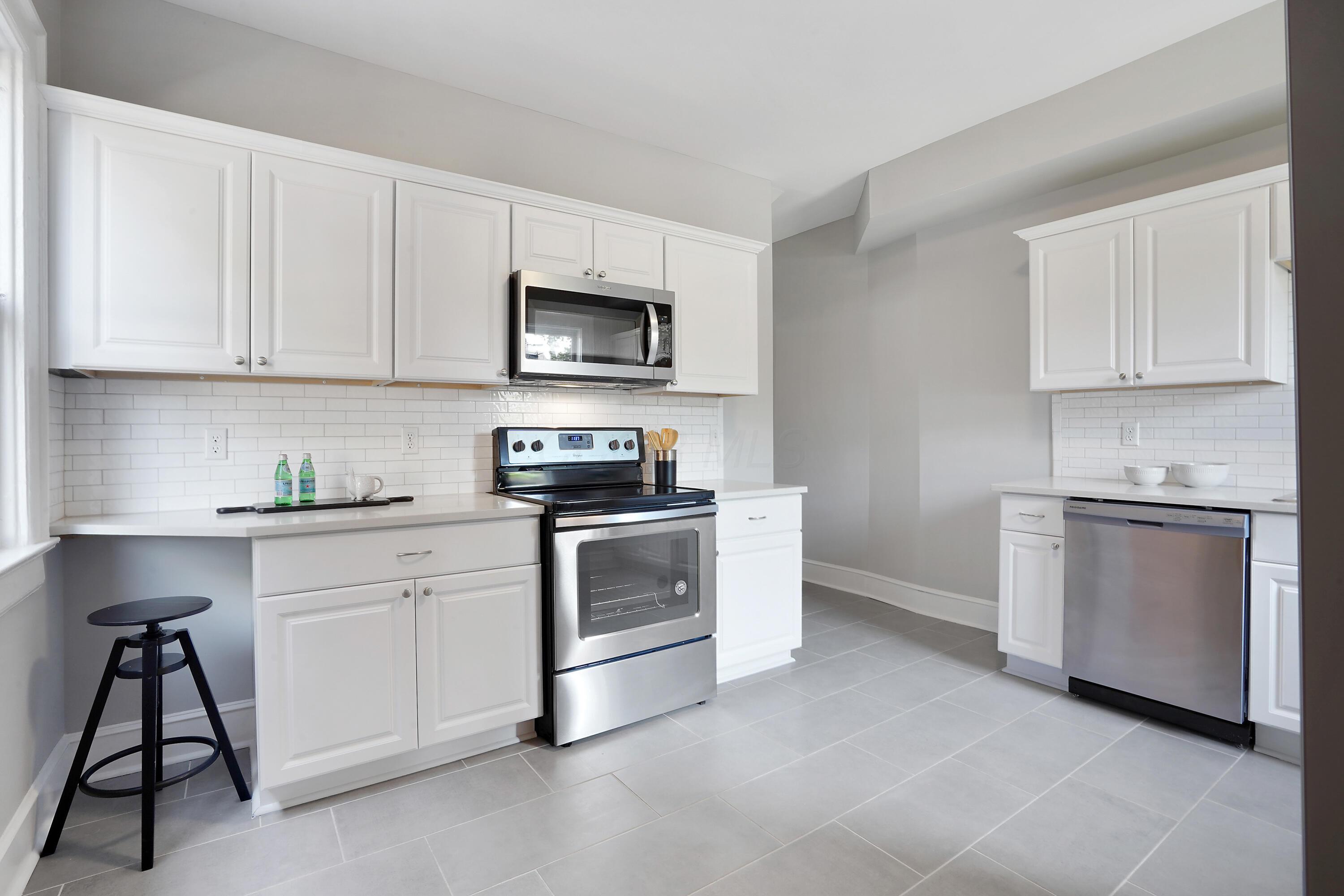 415-417 Morrison Avenue