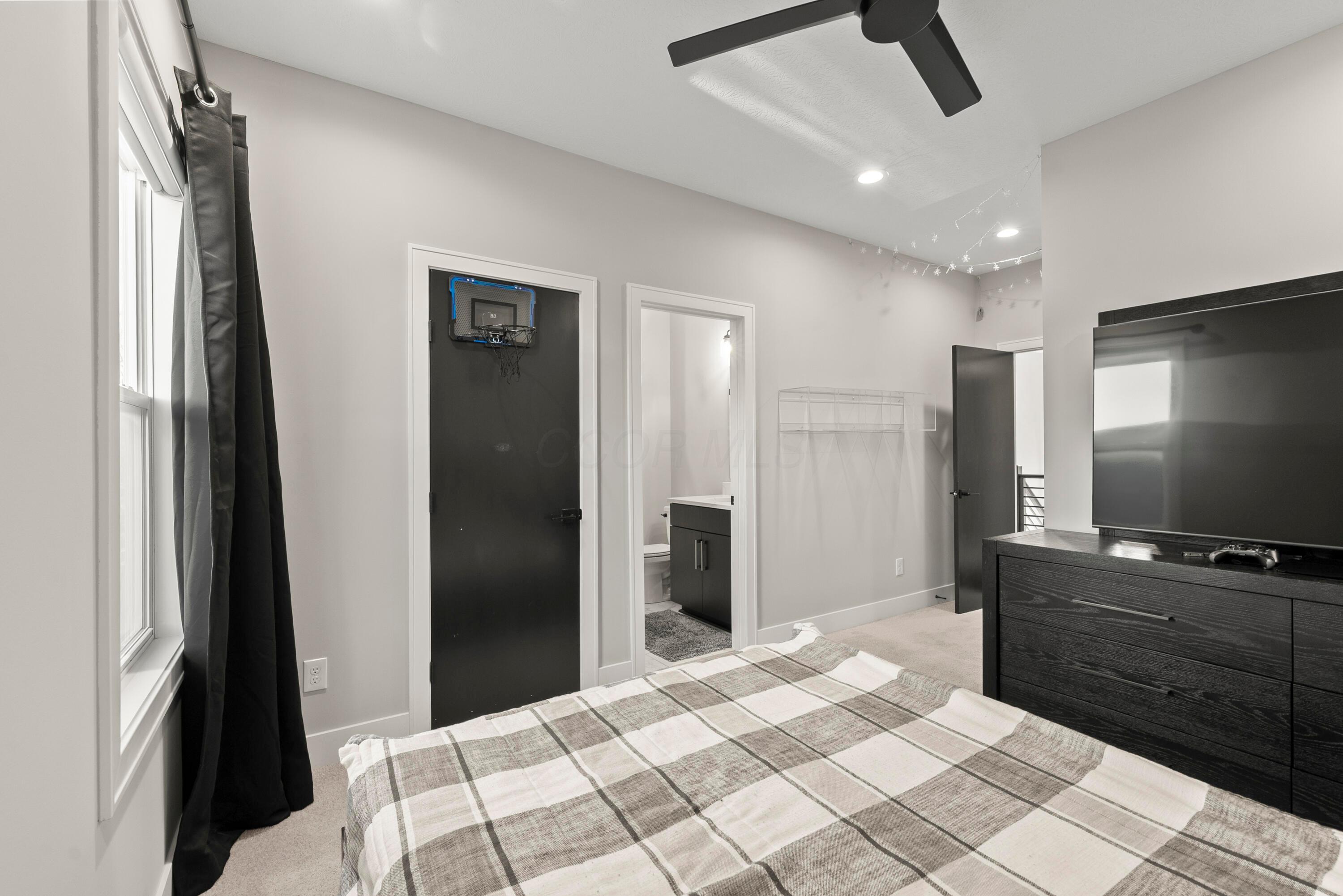 2515 Bryn Mawr Drive