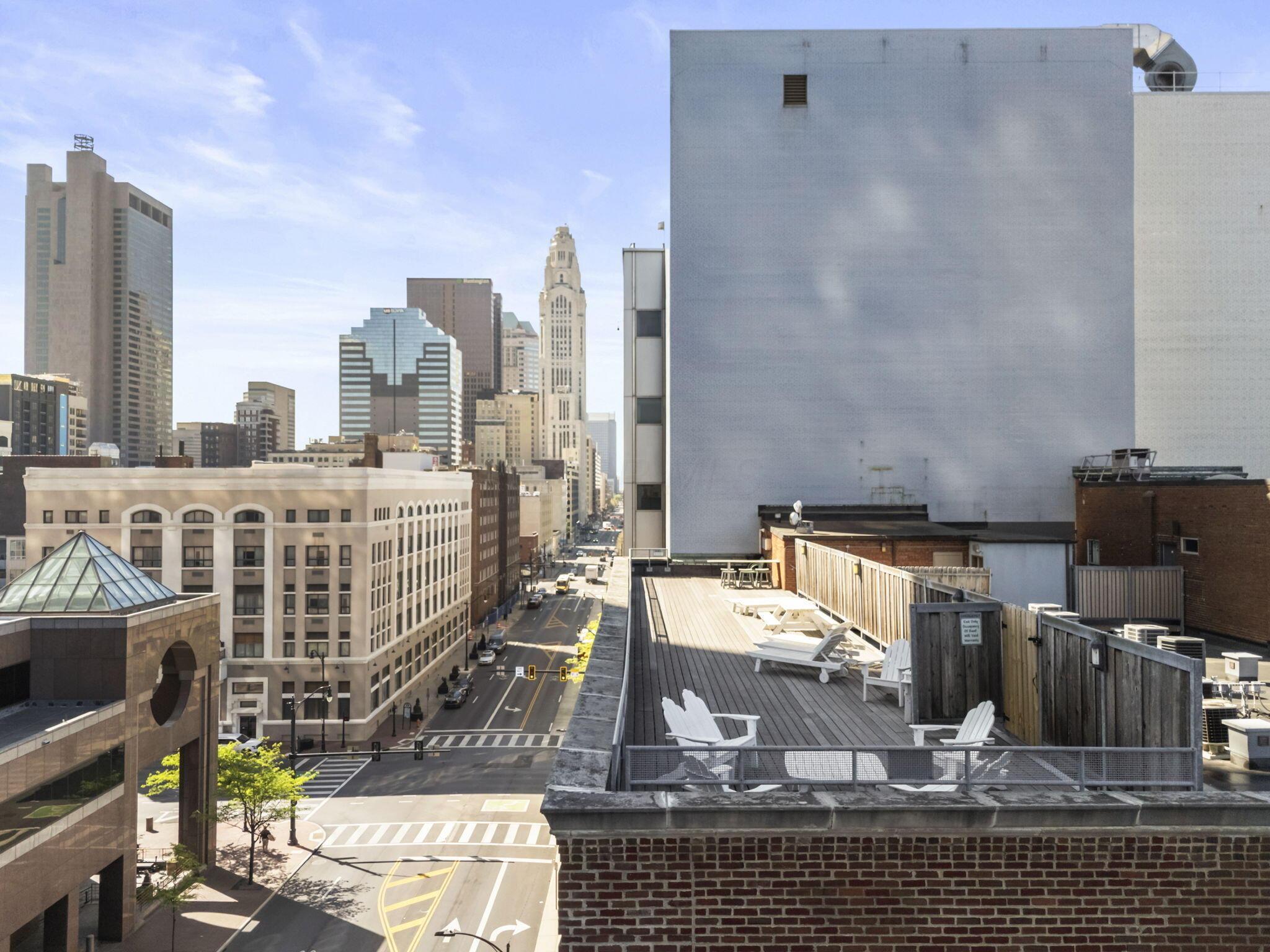 221 N Front Street, 602