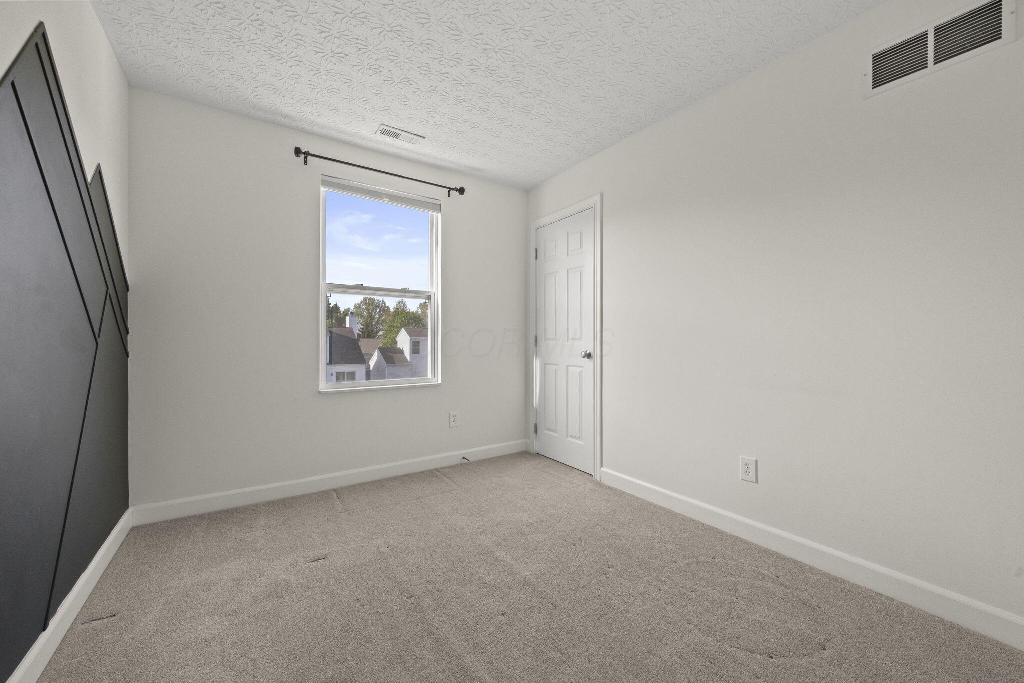 6987 Granite Falls Drive