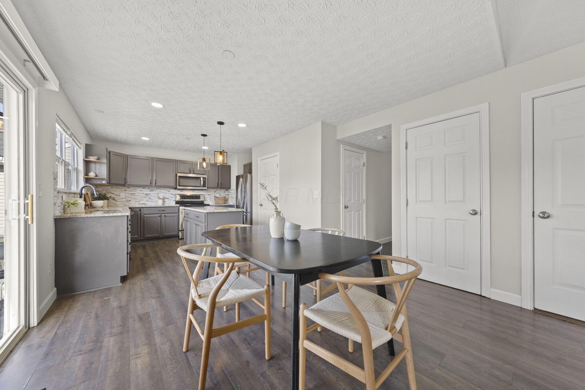6987 Granite Falls Drive