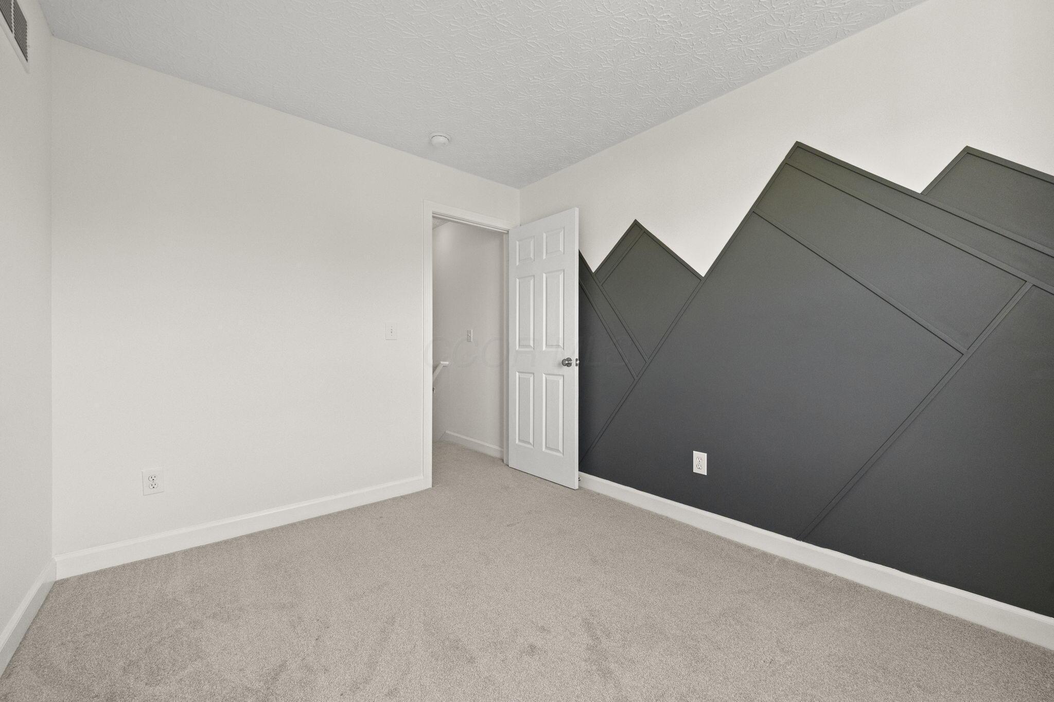 6987 Granite Falls Drive