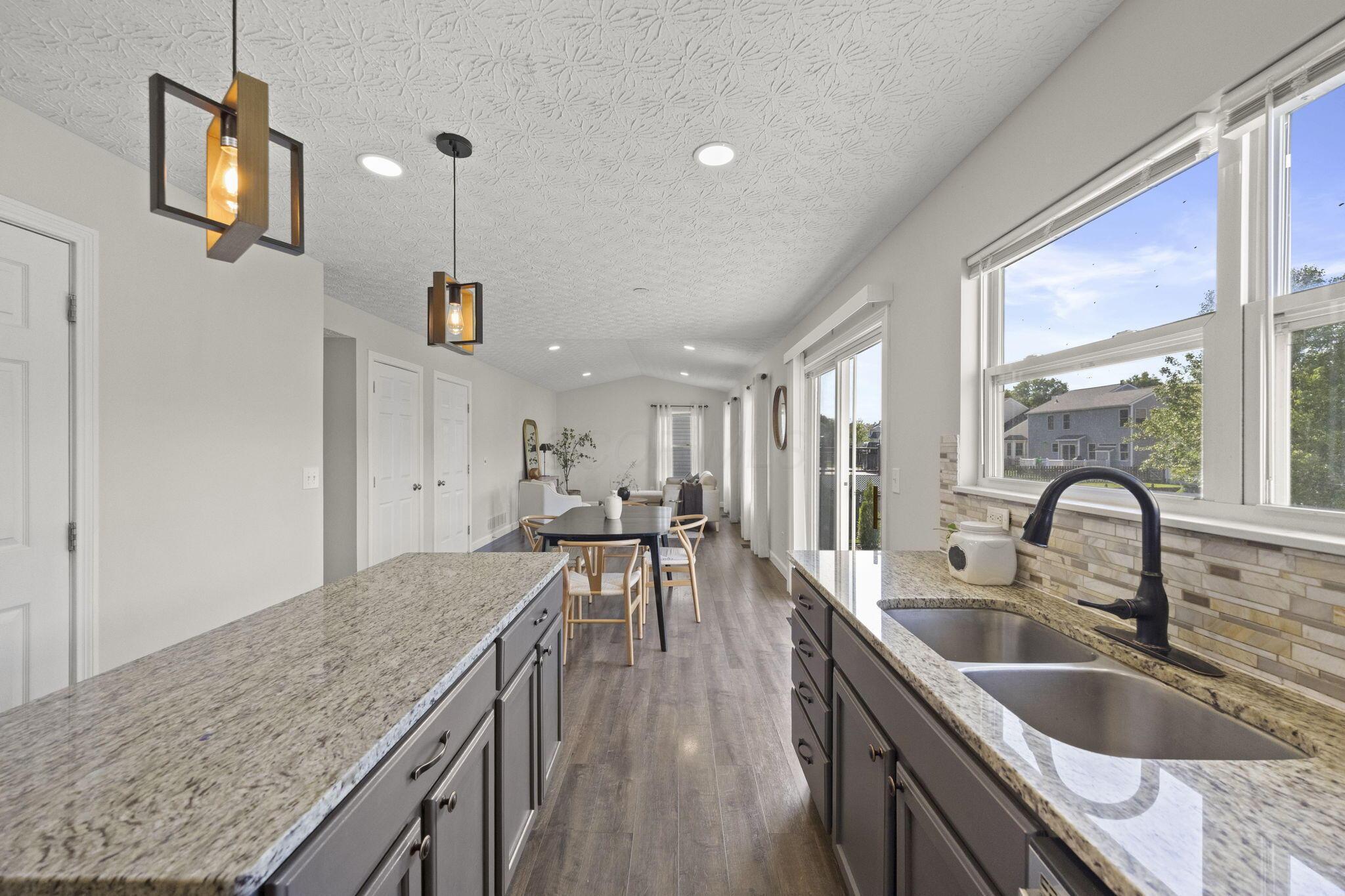 6987 Granite Falls Drive