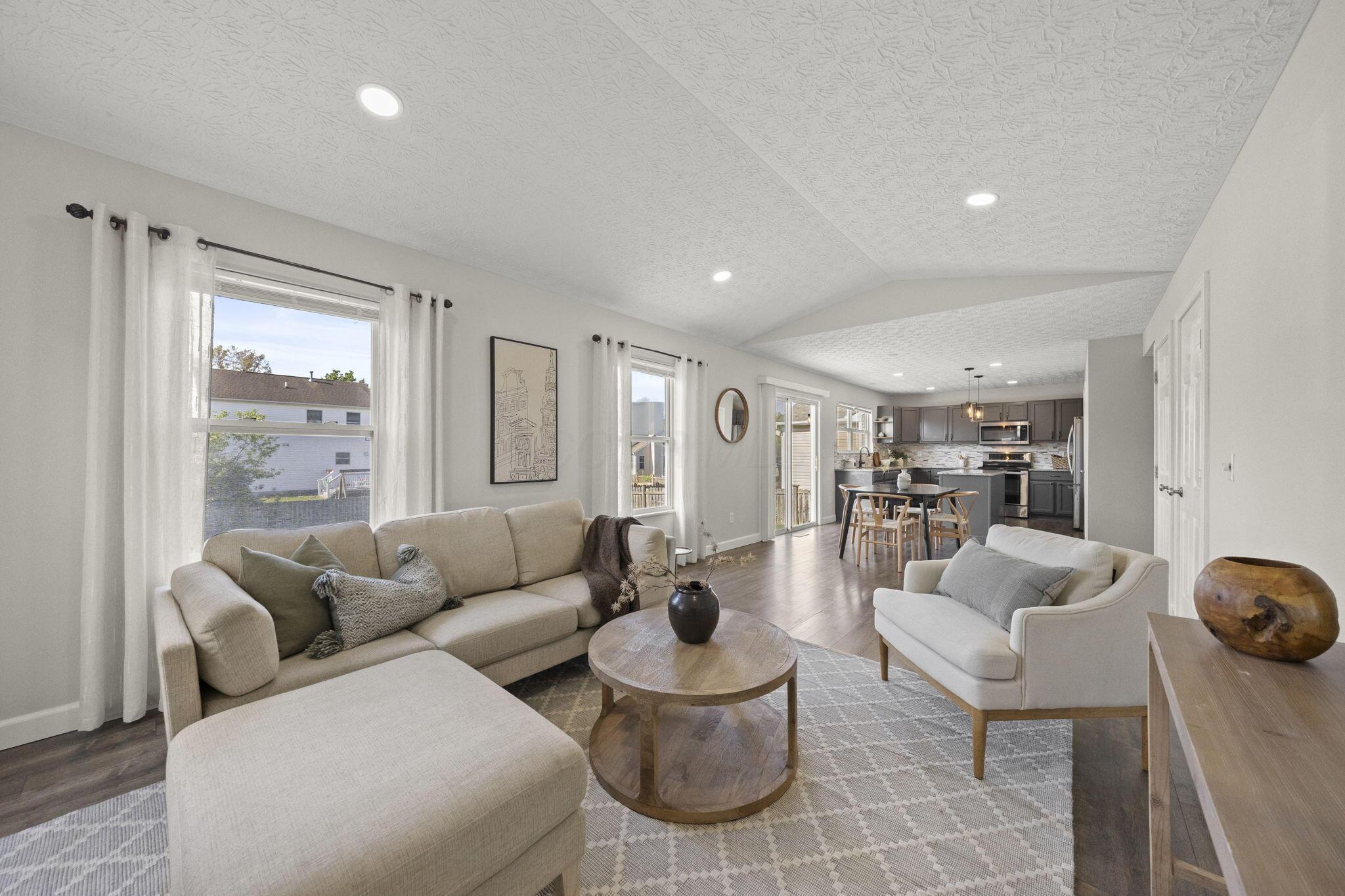 6987 Granite Falls Drive