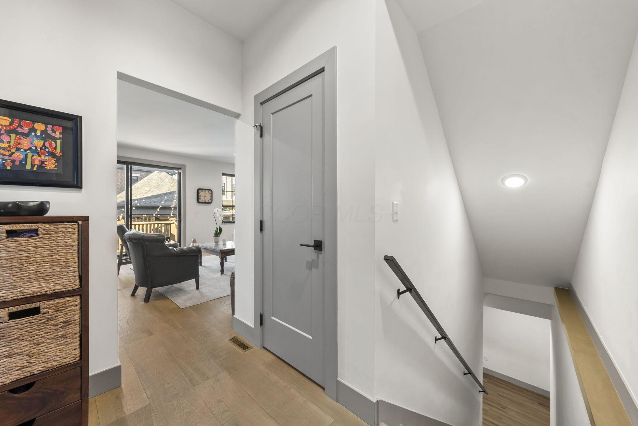 249 E Greenwood Avenue