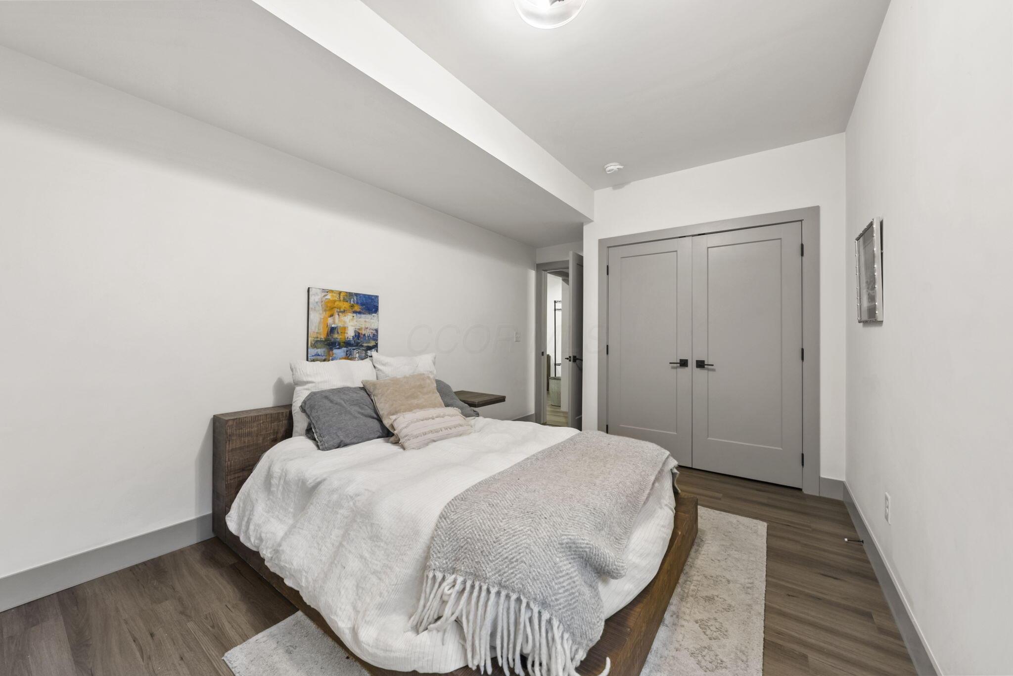 249 E Greenwood Avenue