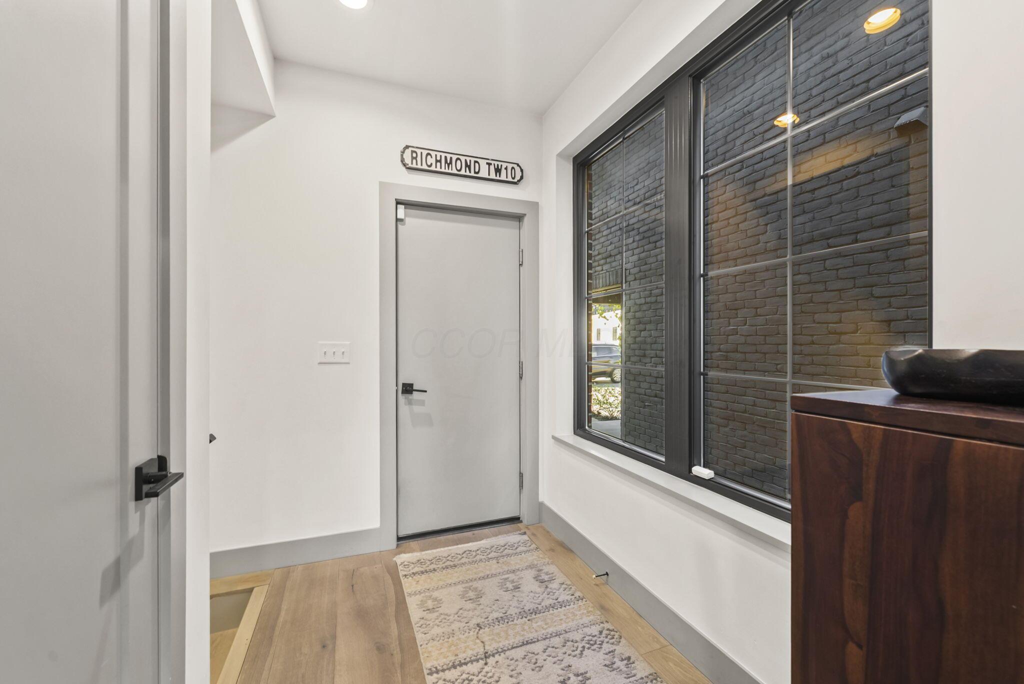 249 E Greenwood Avenue