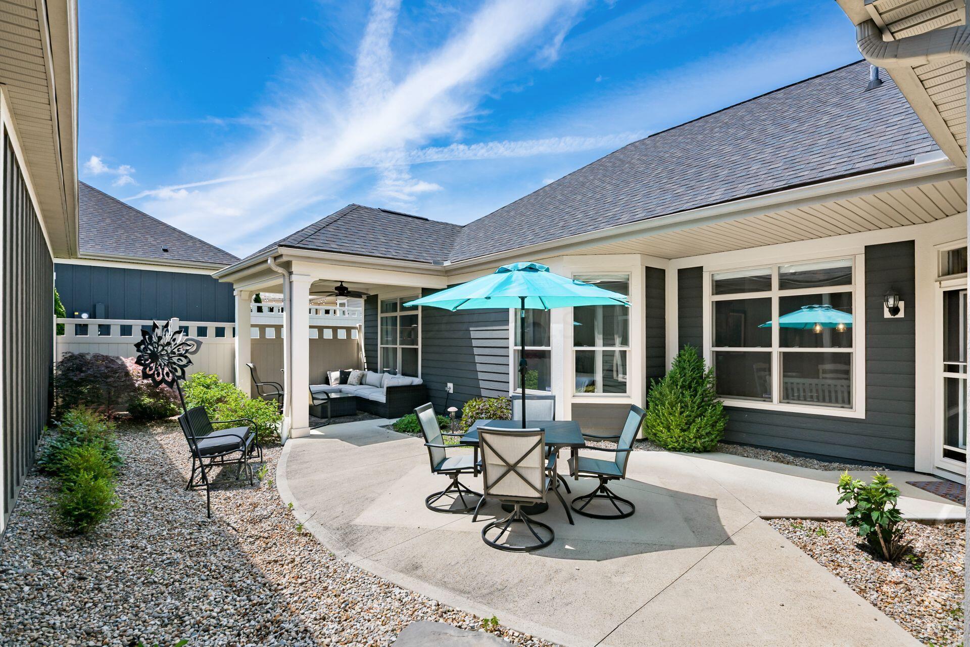 10509 Calla Lily Way