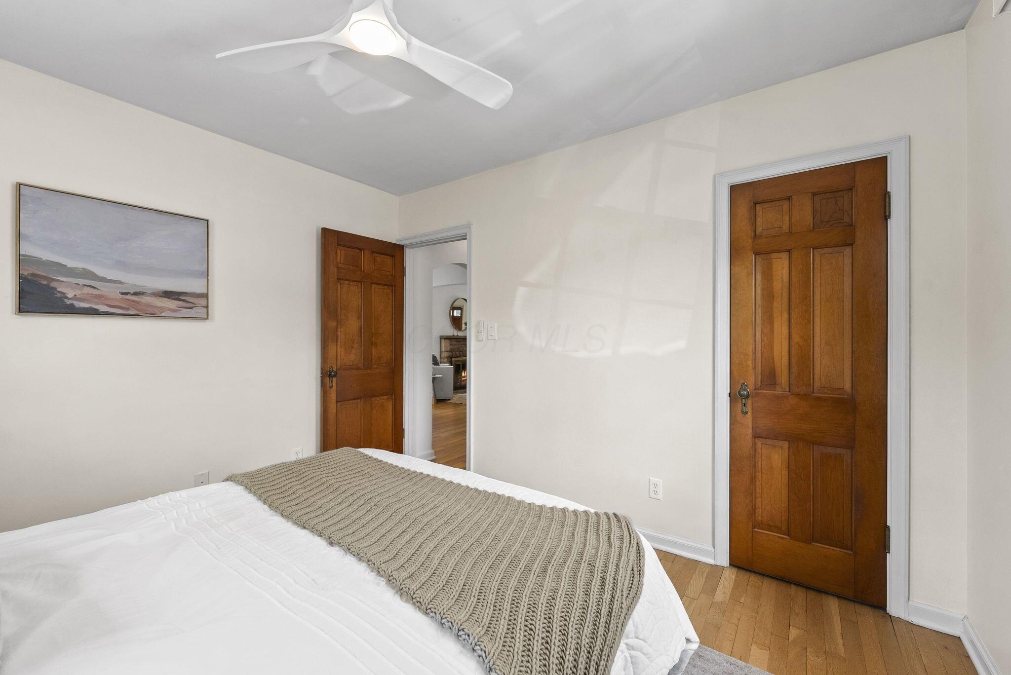 105 E Royal Forest Boulevard
