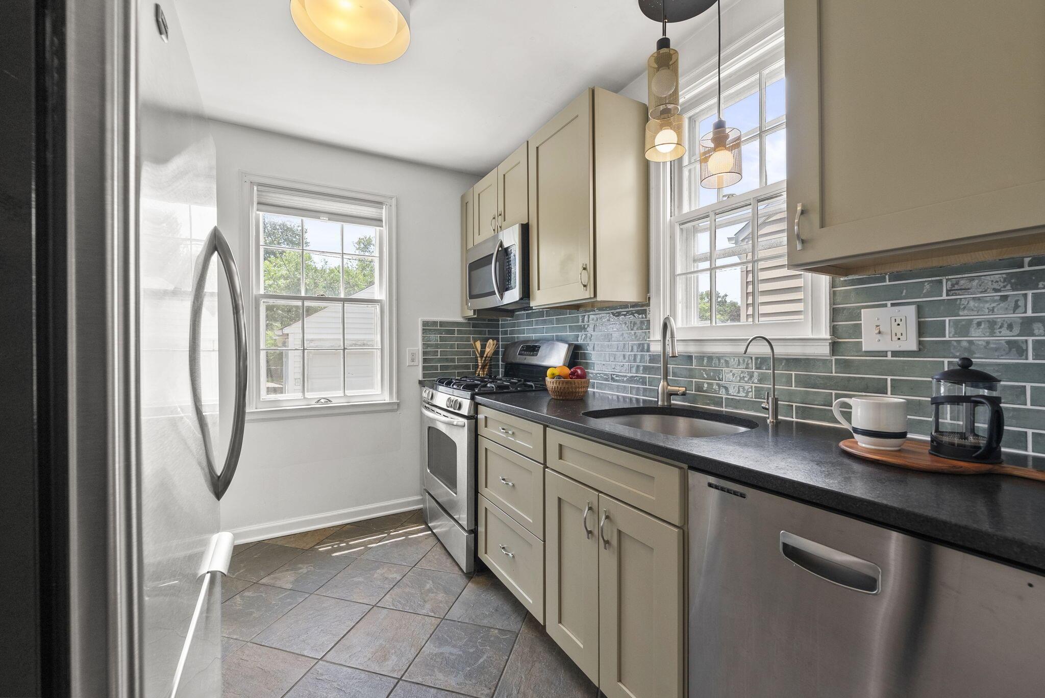 105 E Royal Forest Boulevard