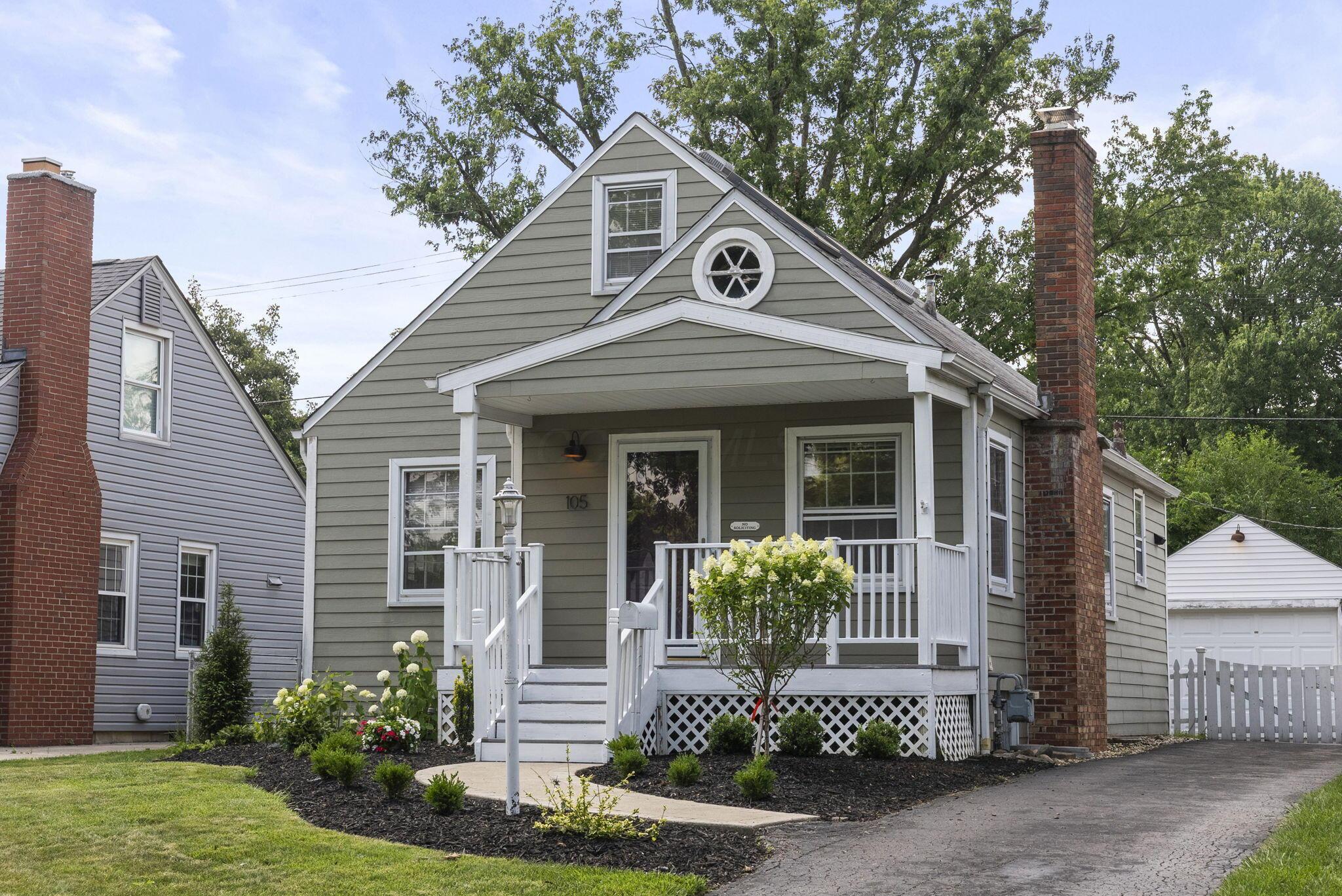 105 E Royal Forest Boulevard