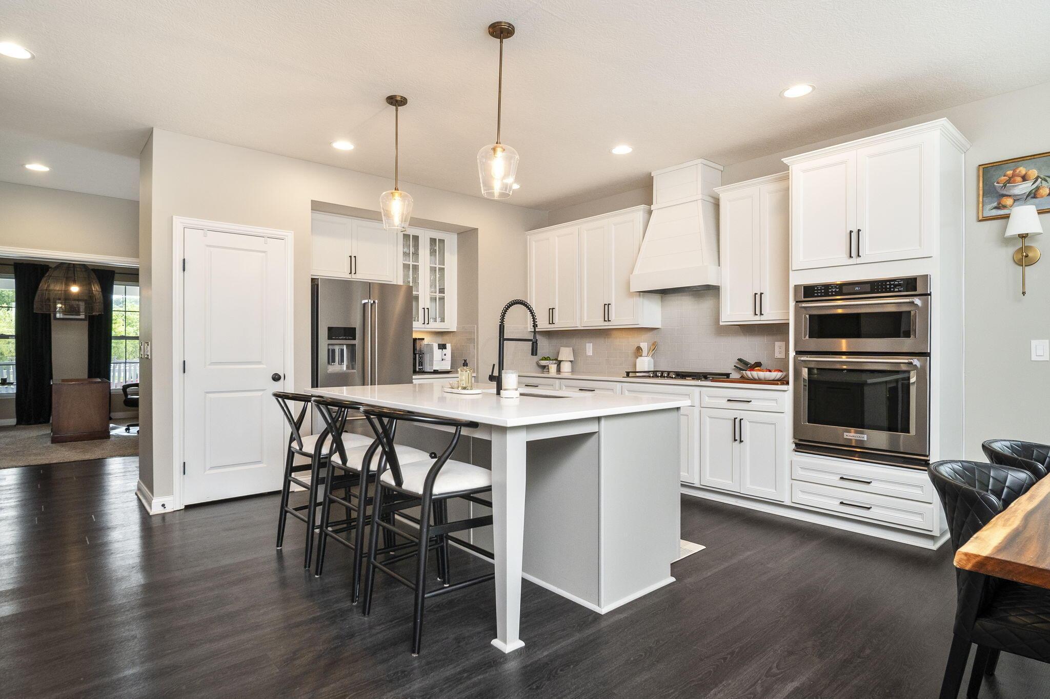 1423 Leesland Drive