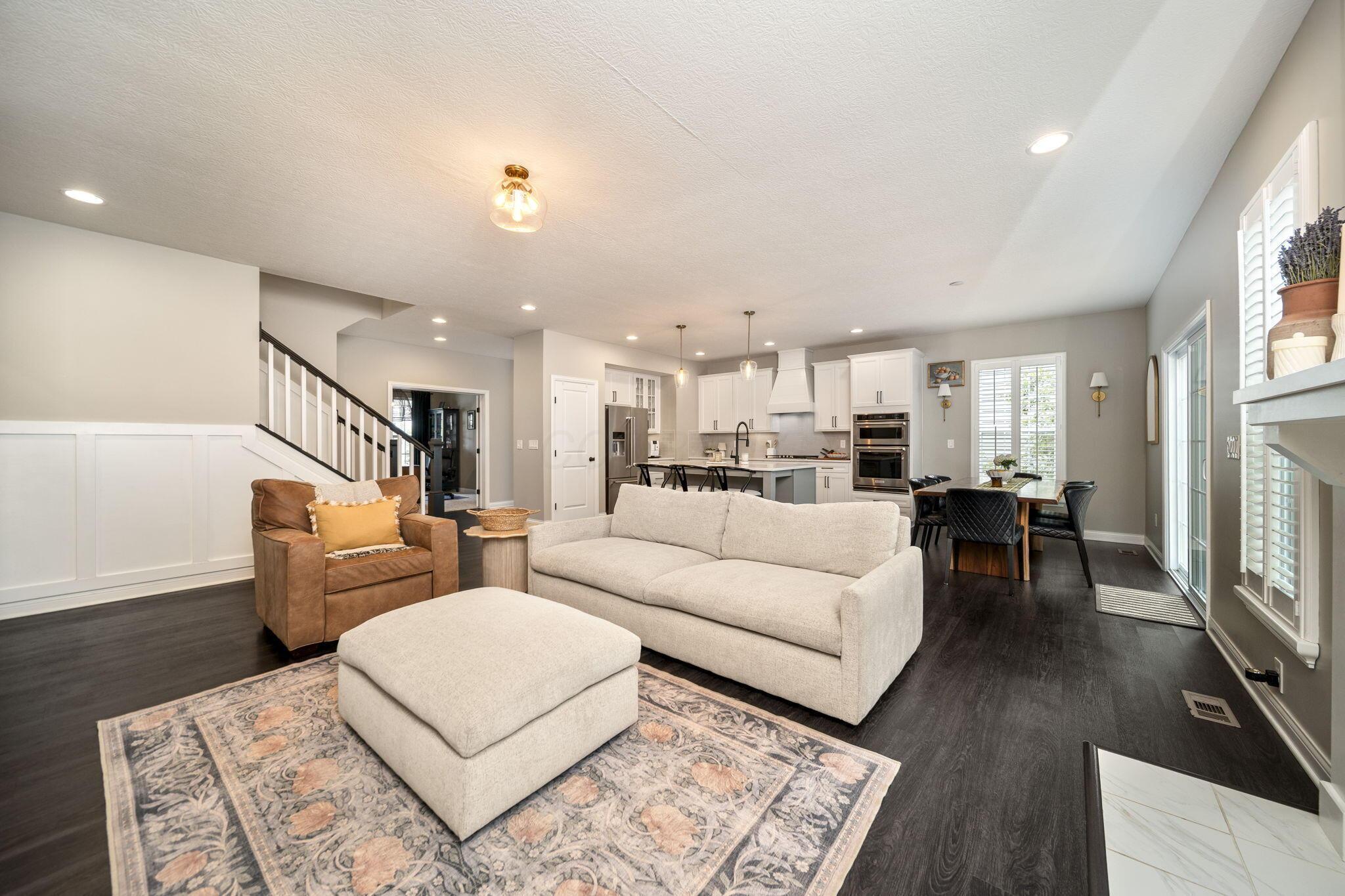 1423 Leesland Drive