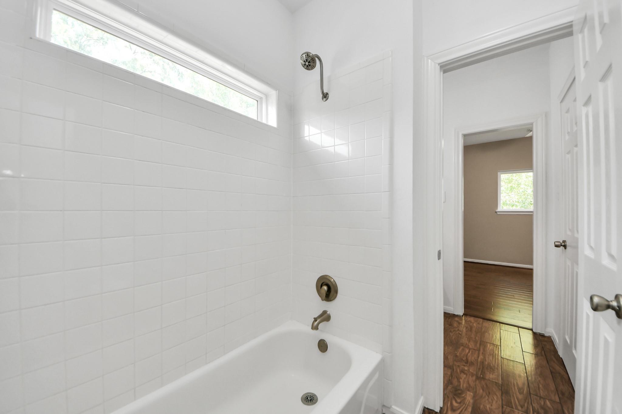 3306 Candlelon Drive