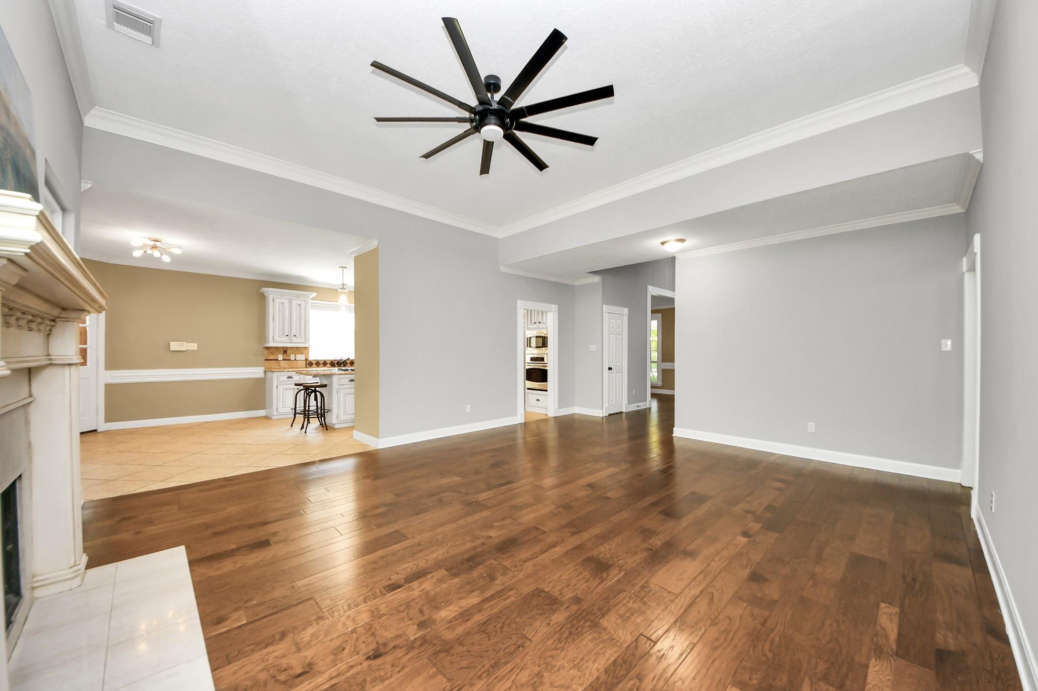 3306 Candlelon Drive