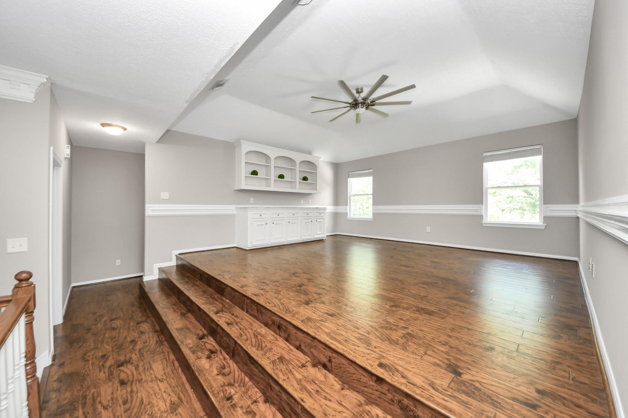 3306 Candlelon Drive