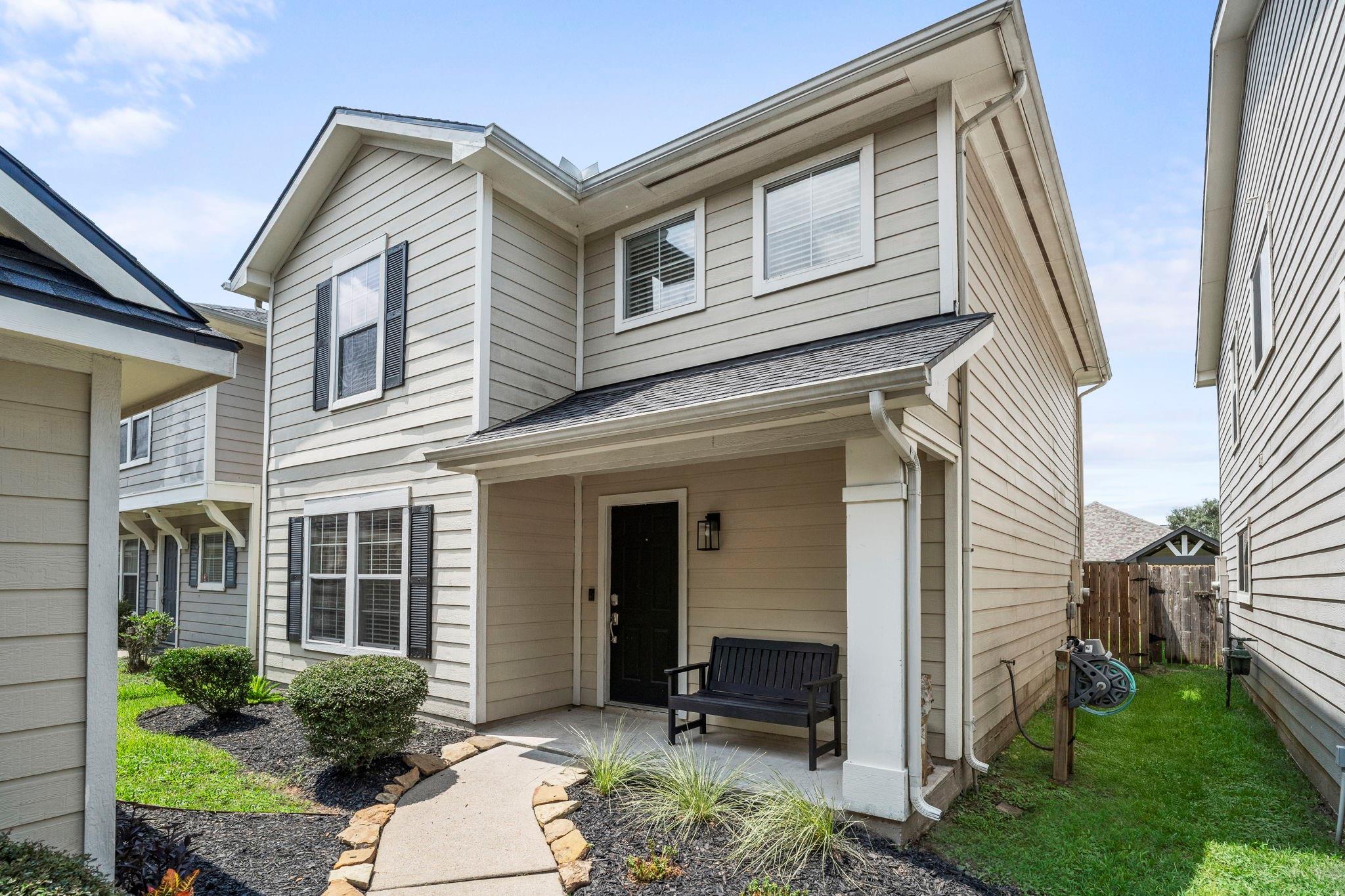 5831 Silver Oak