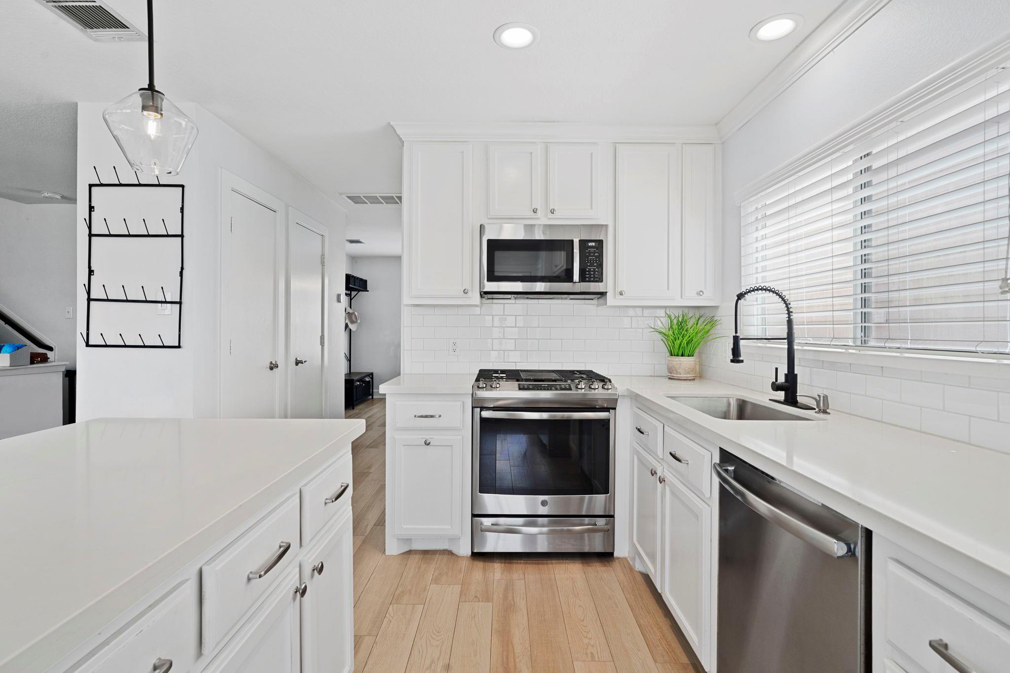 5831 Silver Oak